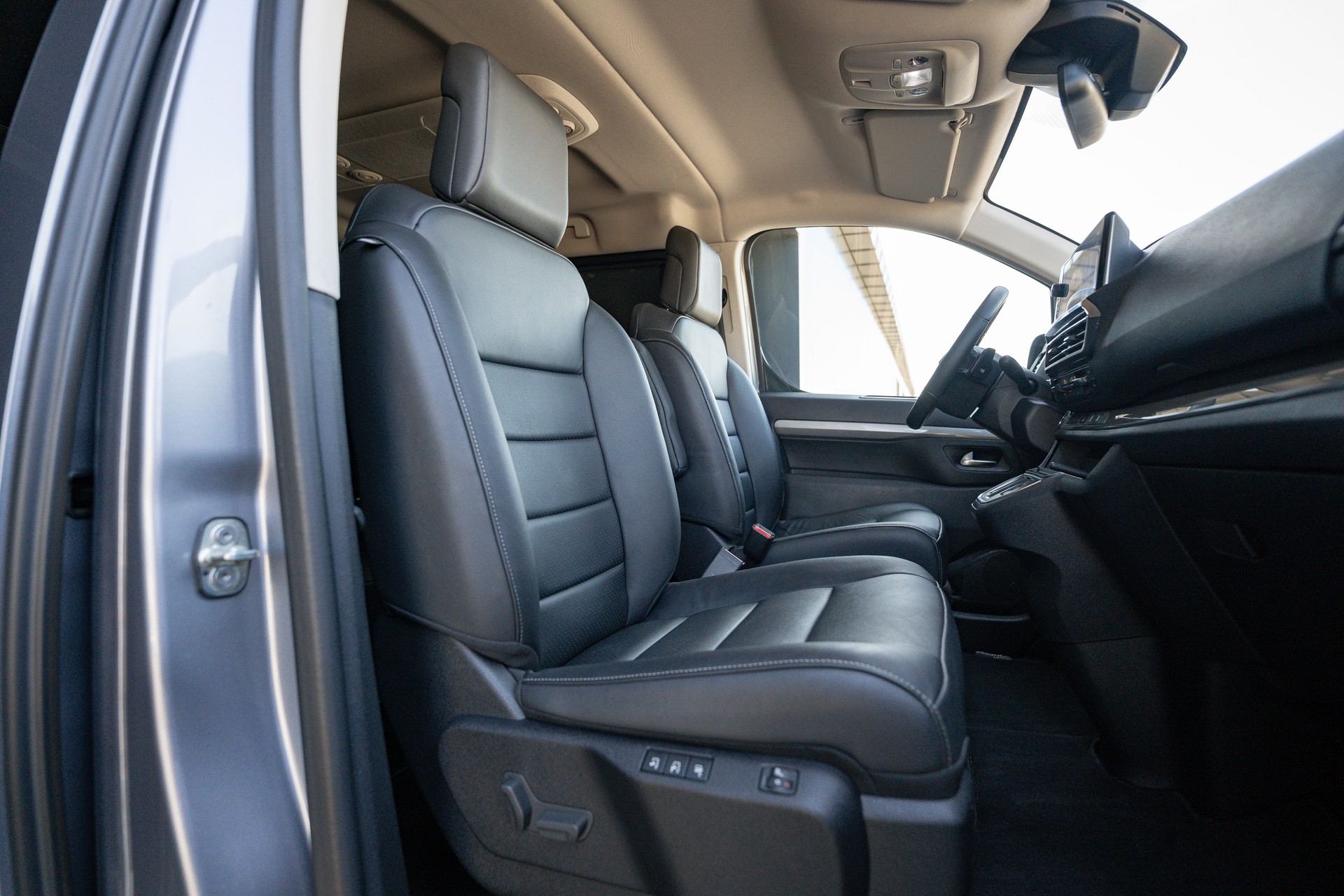 TOYOTA Proace Verso 2.0 D-4D Lounge Lang *VOLLLEDER*-image-10