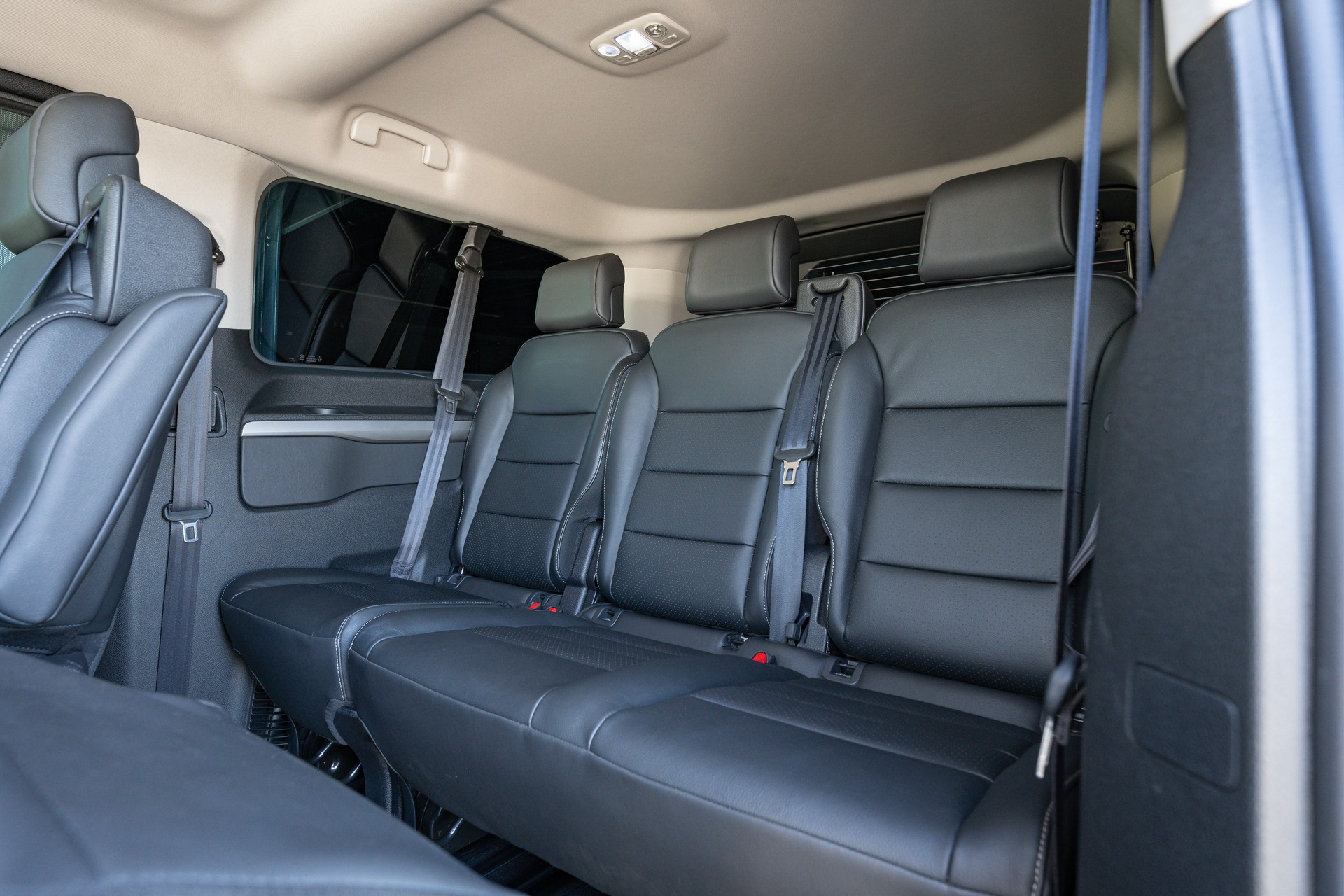 TOYOTA Proace Verso 2.0 D-4D Lounge Lang *VOLLLEDER*-image-12