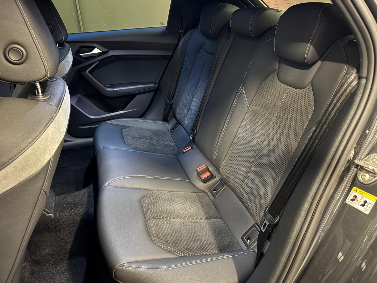 AUDI A1 Sportback 30 TFSI S Line Attraction S-tronic-image-11