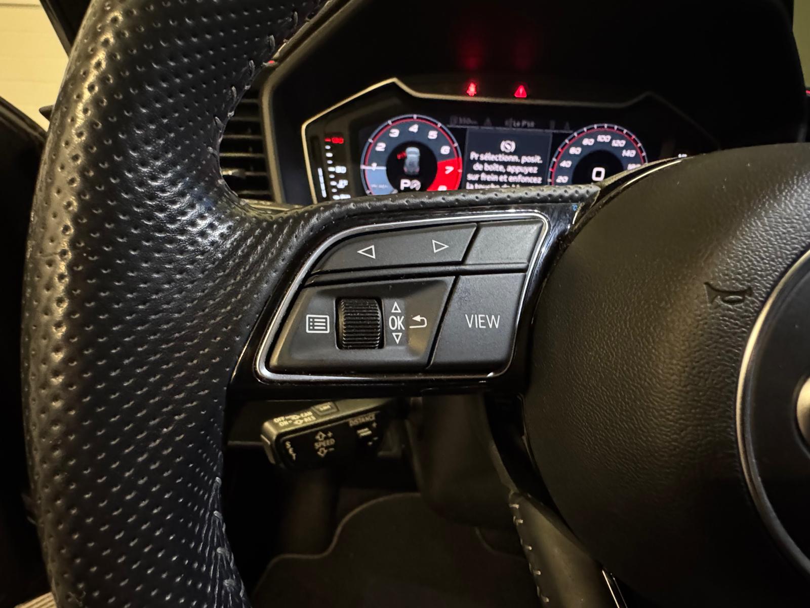 AUDI A1 Sportback 30 TFSI S Line Attraction S-tronic-image-17