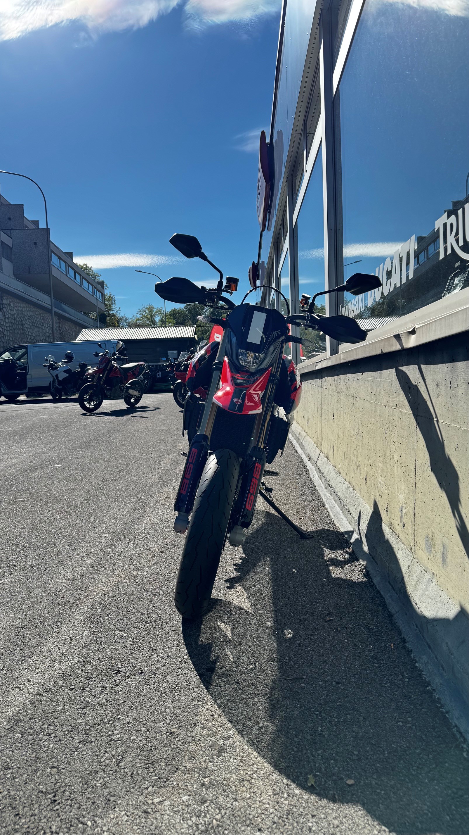DUCATI Hypermotard 698 Mono RVE-image-2