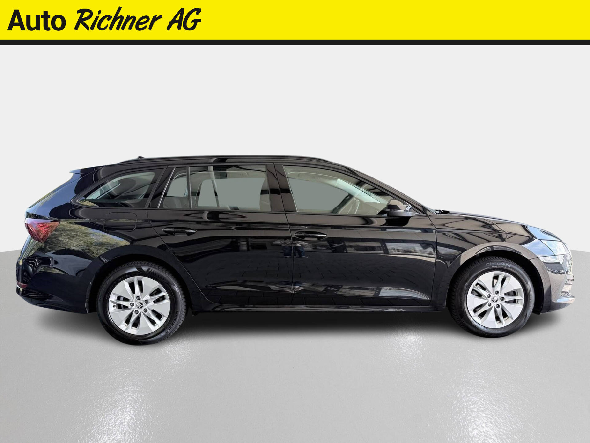 SKODA Octavia Combi 2.0 TDI Ambition 4x4 DSG-showroom-element-2