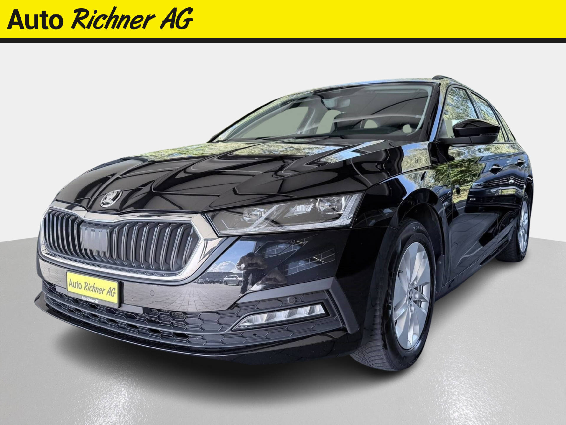 SKODA Octavia Combi 2.0 TDI Ambition 4x4 DSG-showroom-element-1