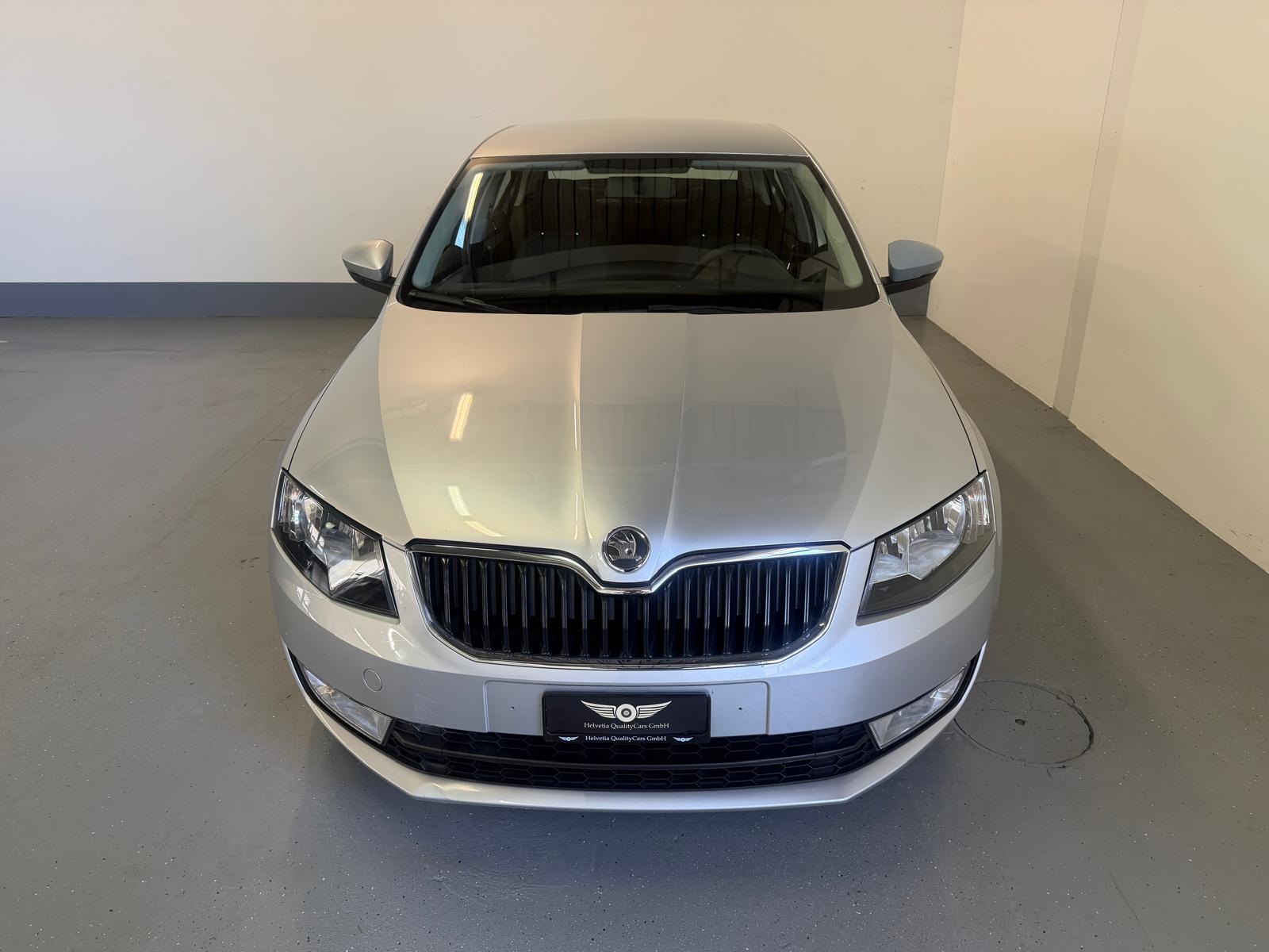 SKODA Octavia 1.4 TSI Ambition DSG-showroom-element-3