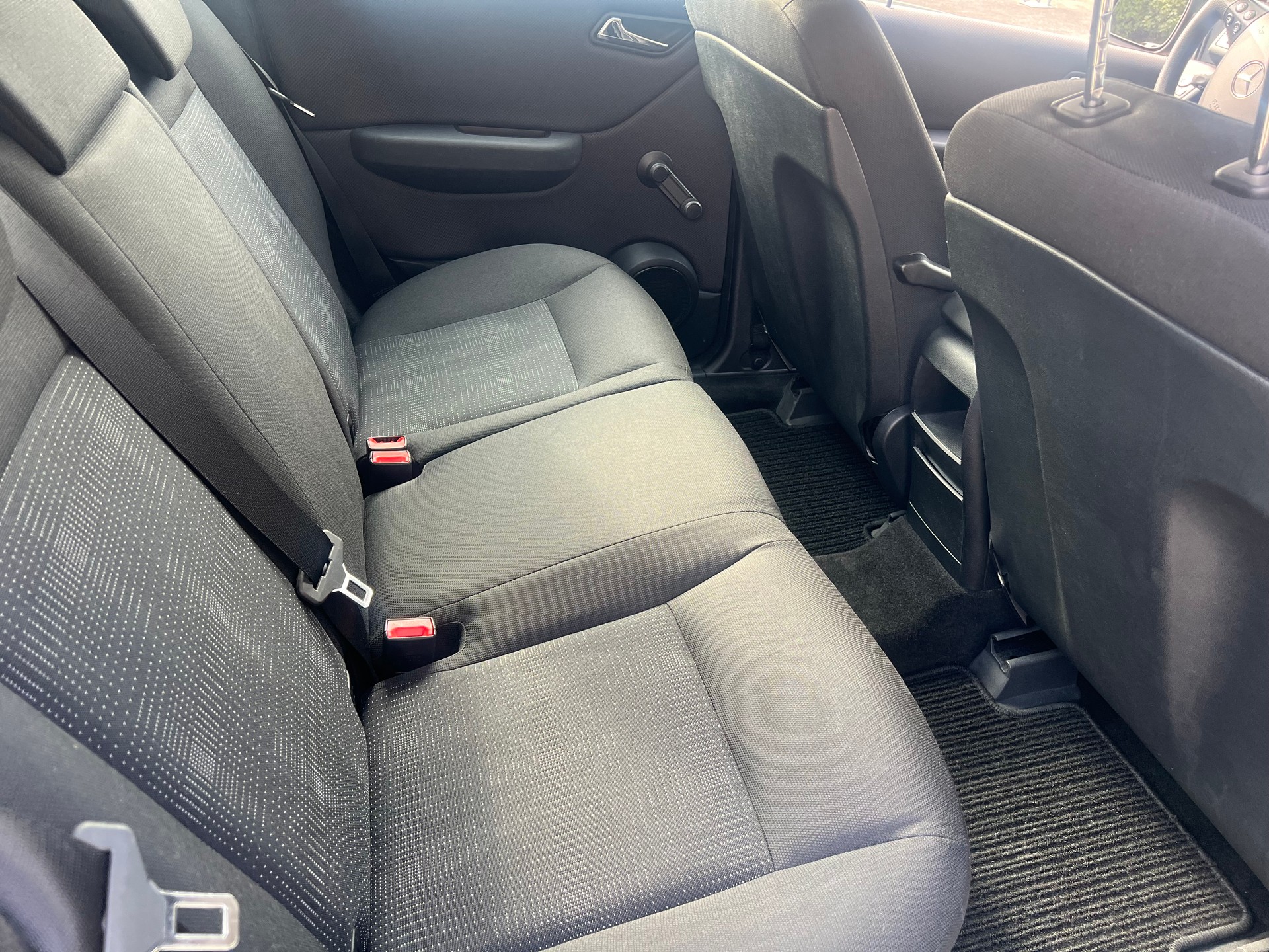 MERCEDES-BENZ A 150 Classic-image-6