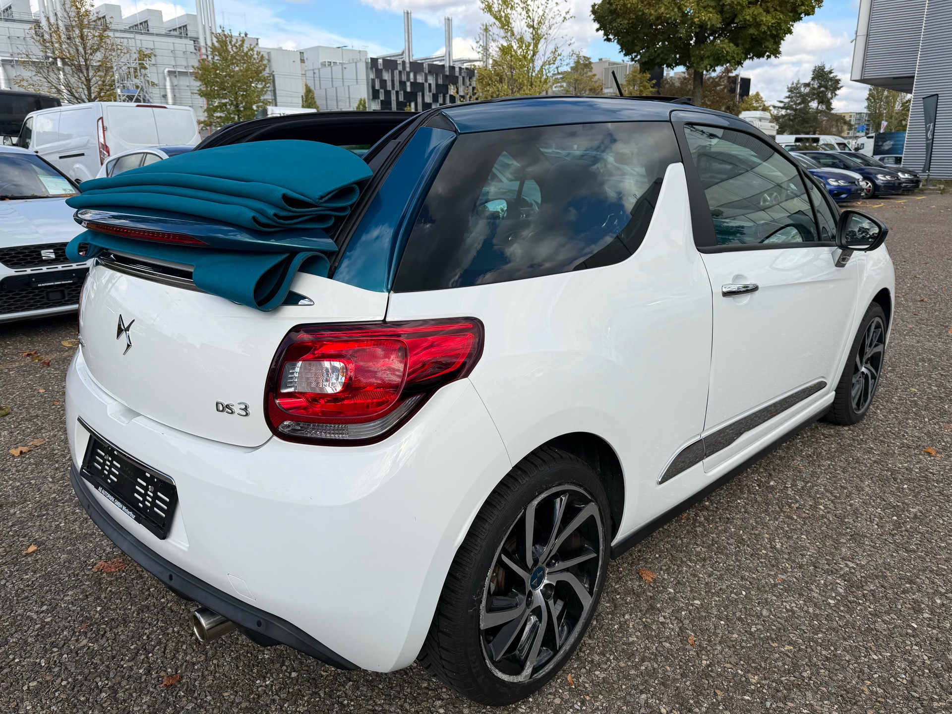 DS AUTOMOBILES DS 3 Cabrio 1.2 PureTech SO Chic EAT-image-11