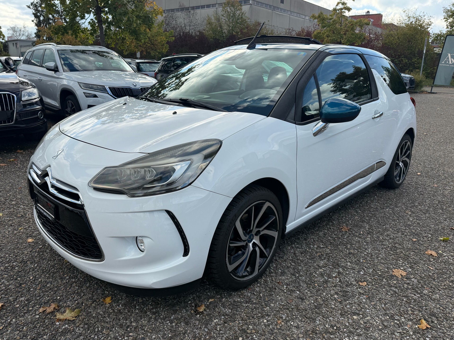 DS AUTOMOBILES DS 3 Cabrio 1.2 PureTech SO Chic EAT-image-10