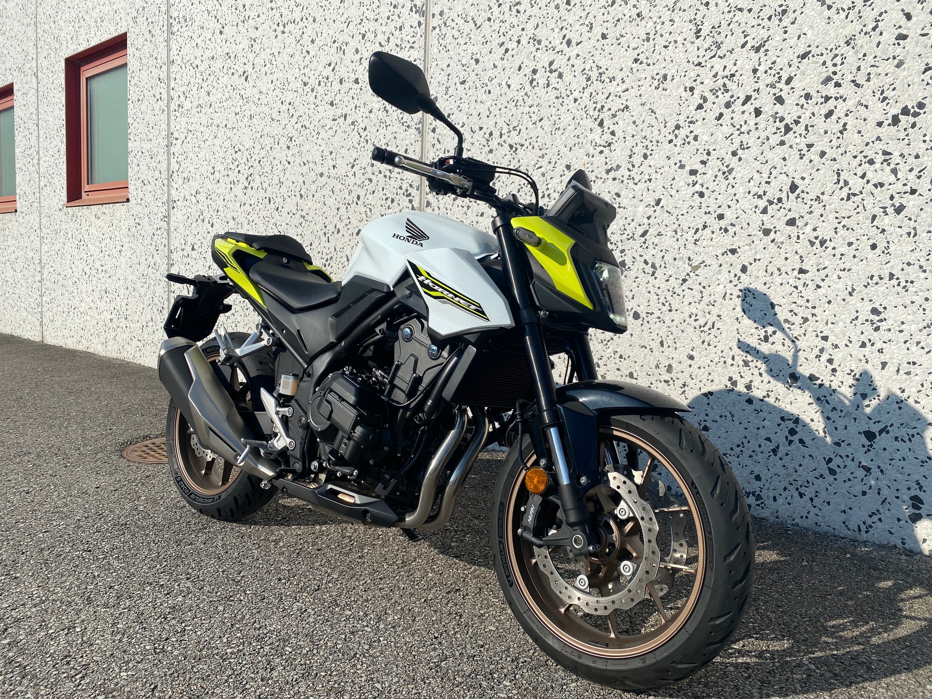 HONDA CB 500 Hornet E-CLUTCH-image-1