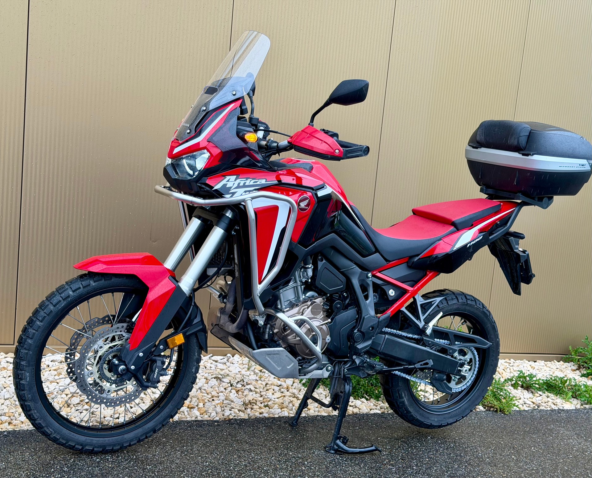 HONDA CRF 1100 DCT Africa Twin-image-9