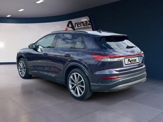 AUDI Q4 e-tron 45 quattro-showroom-element-2