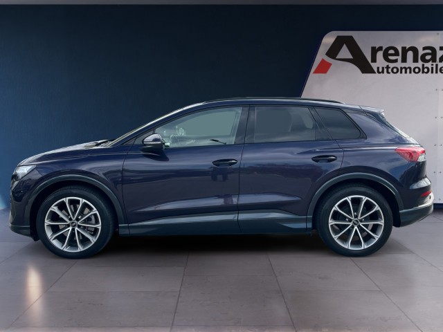 AUDI Q4 e-tron 45 quattro-showroom-element-1