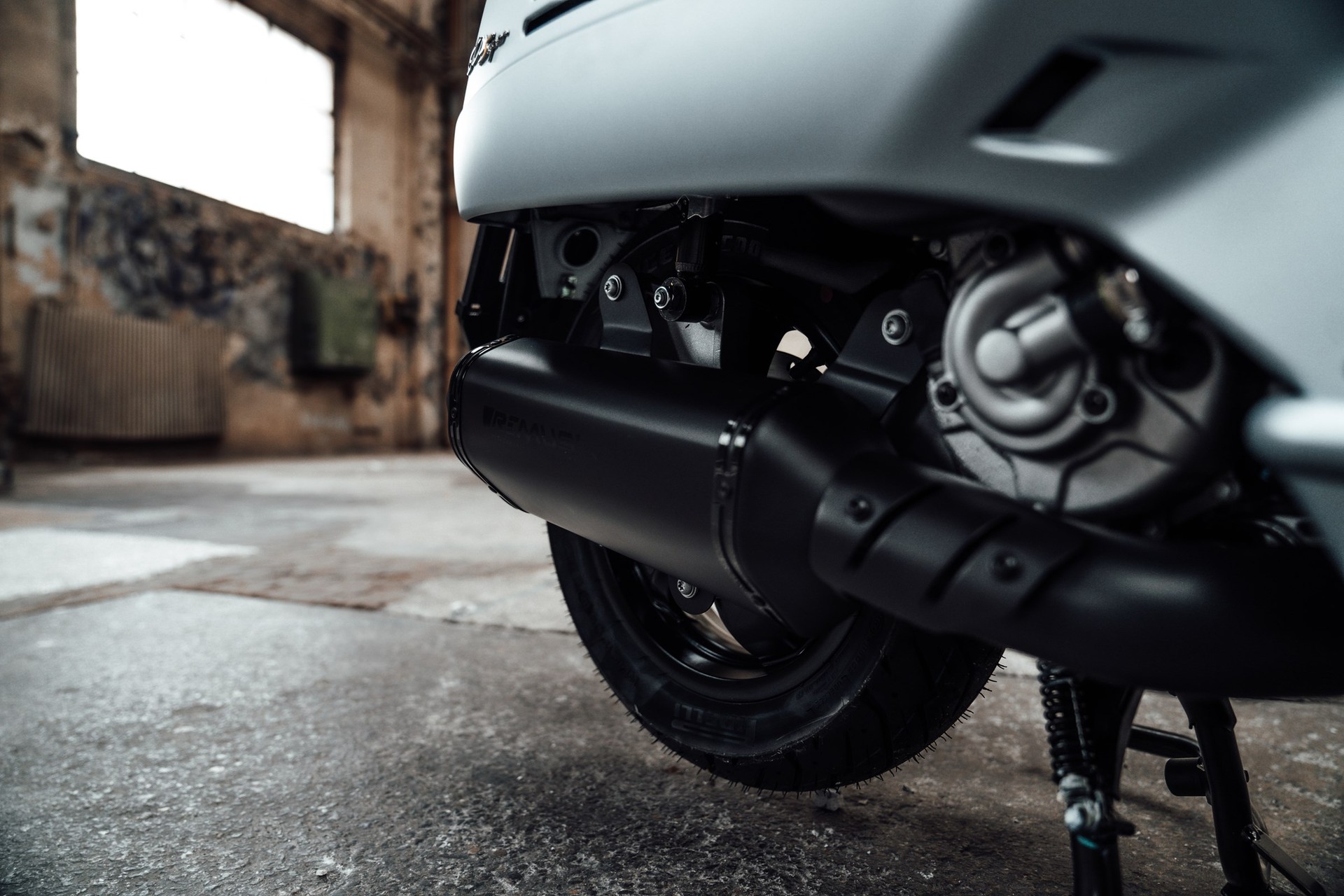 PIAGGIO Vespa GTS 300 HPE Super Tech ABS/ASR-image-7