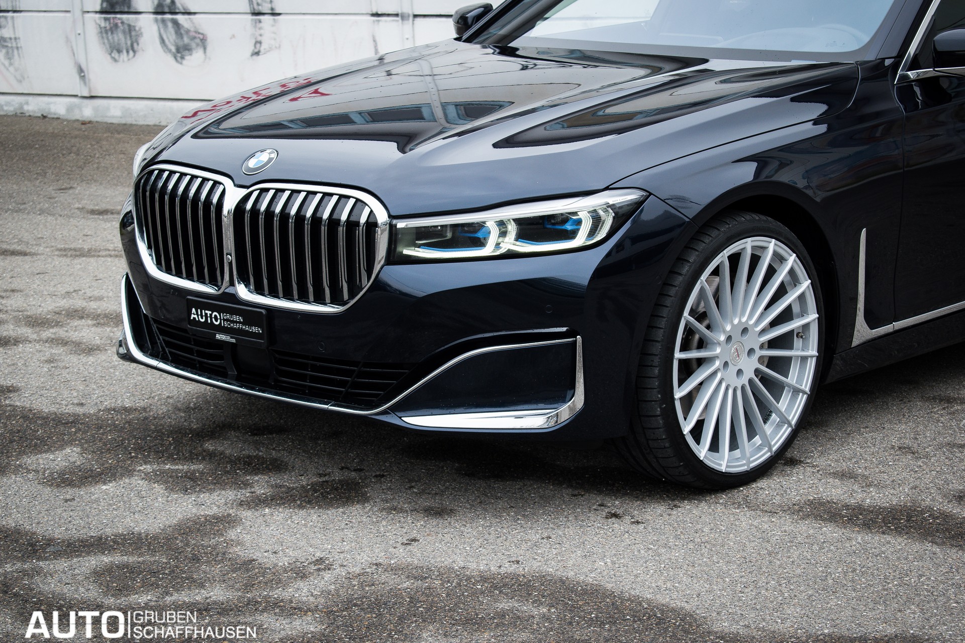 BMW 740Ld xDrive Steptronic-image-4