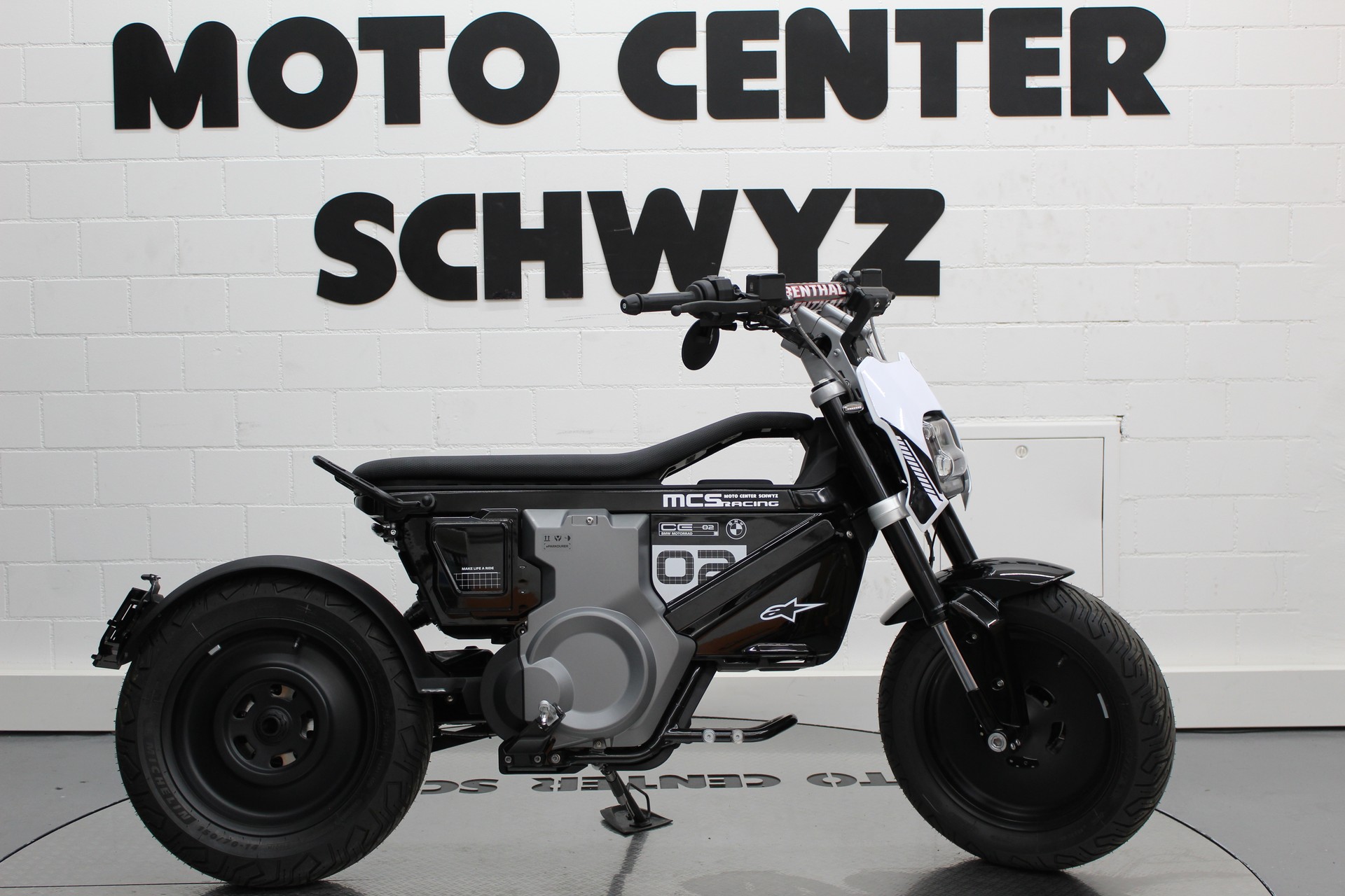 BMW CE 02 - SUPERMOTO