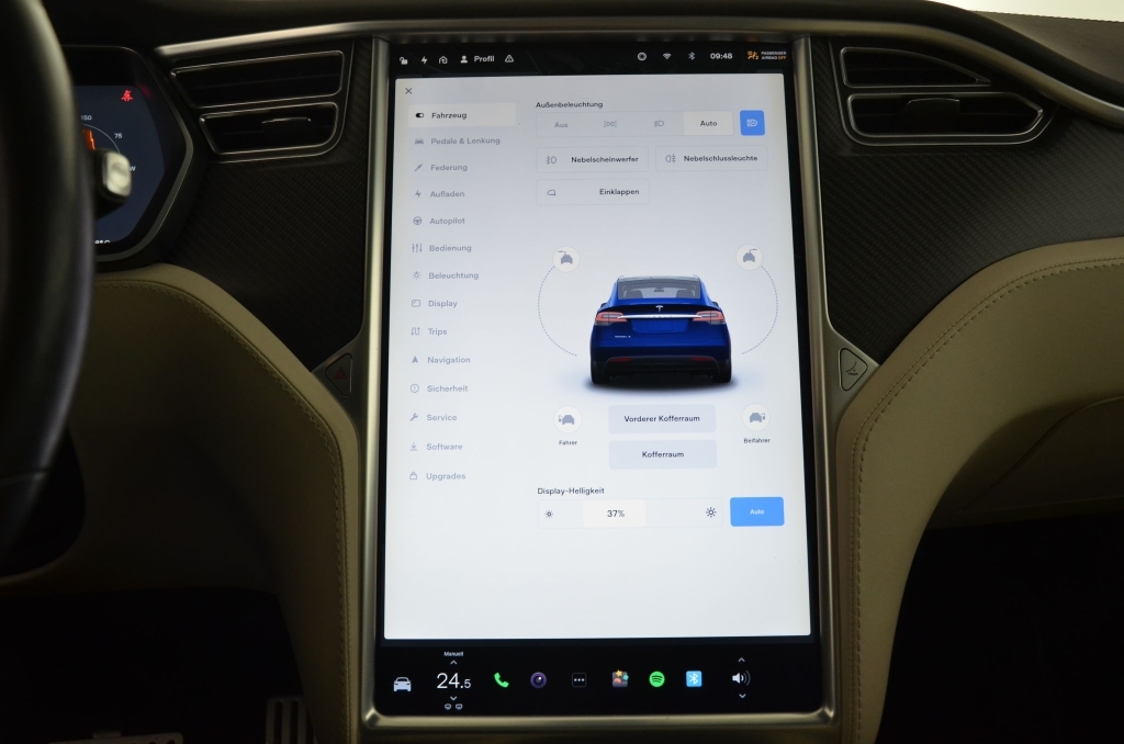 TESLA Model X 100 D-image-17