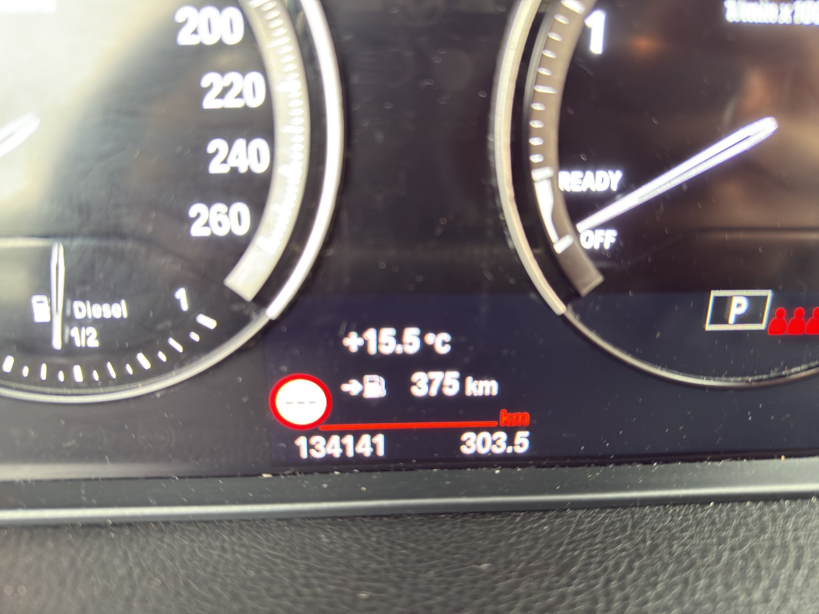 BMW 218d xDrive Gran Tourer Steptronic-image-10