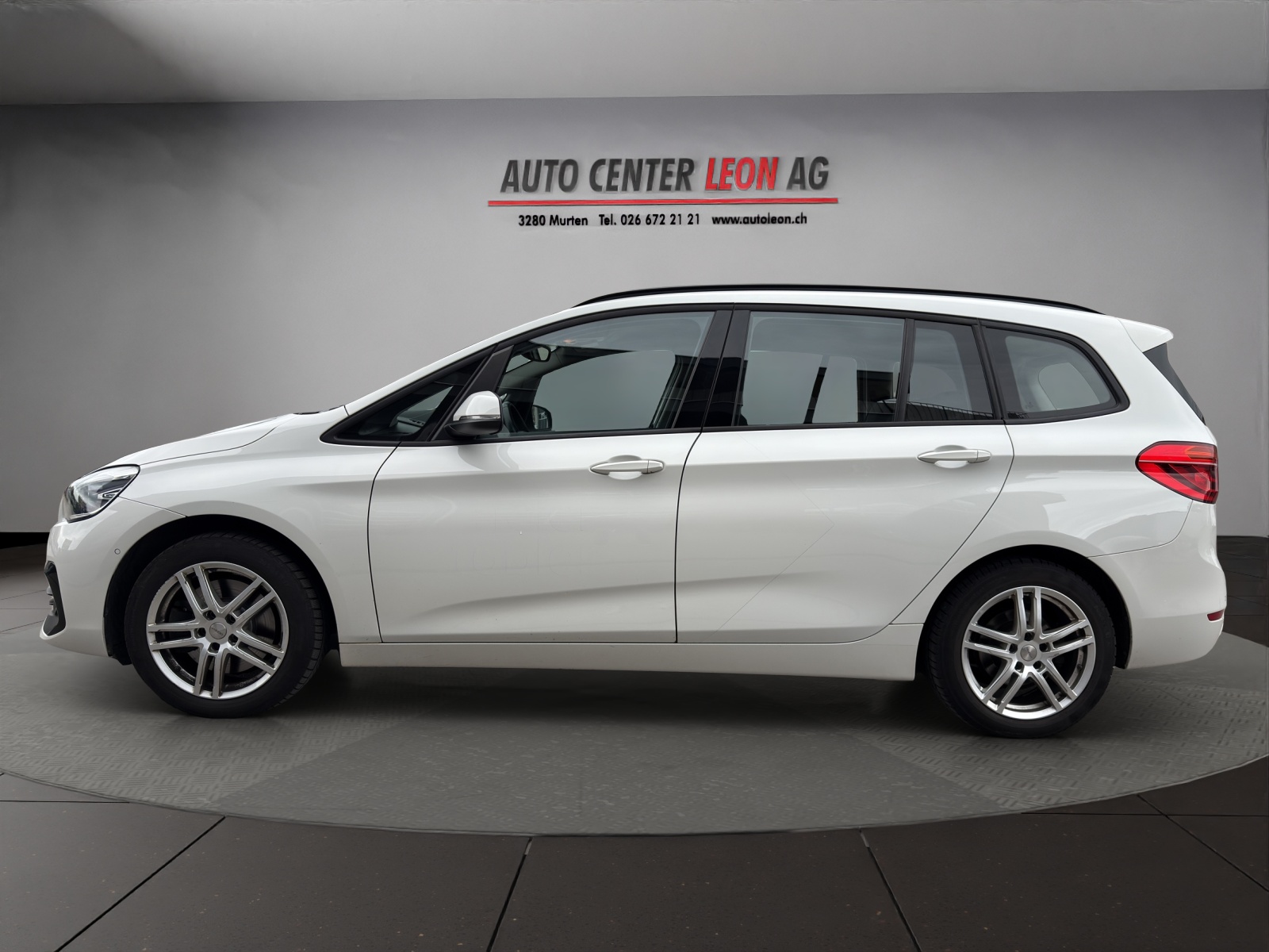 BMW 218d xDrive Gran Tourer Steptronic-showroom-element-2