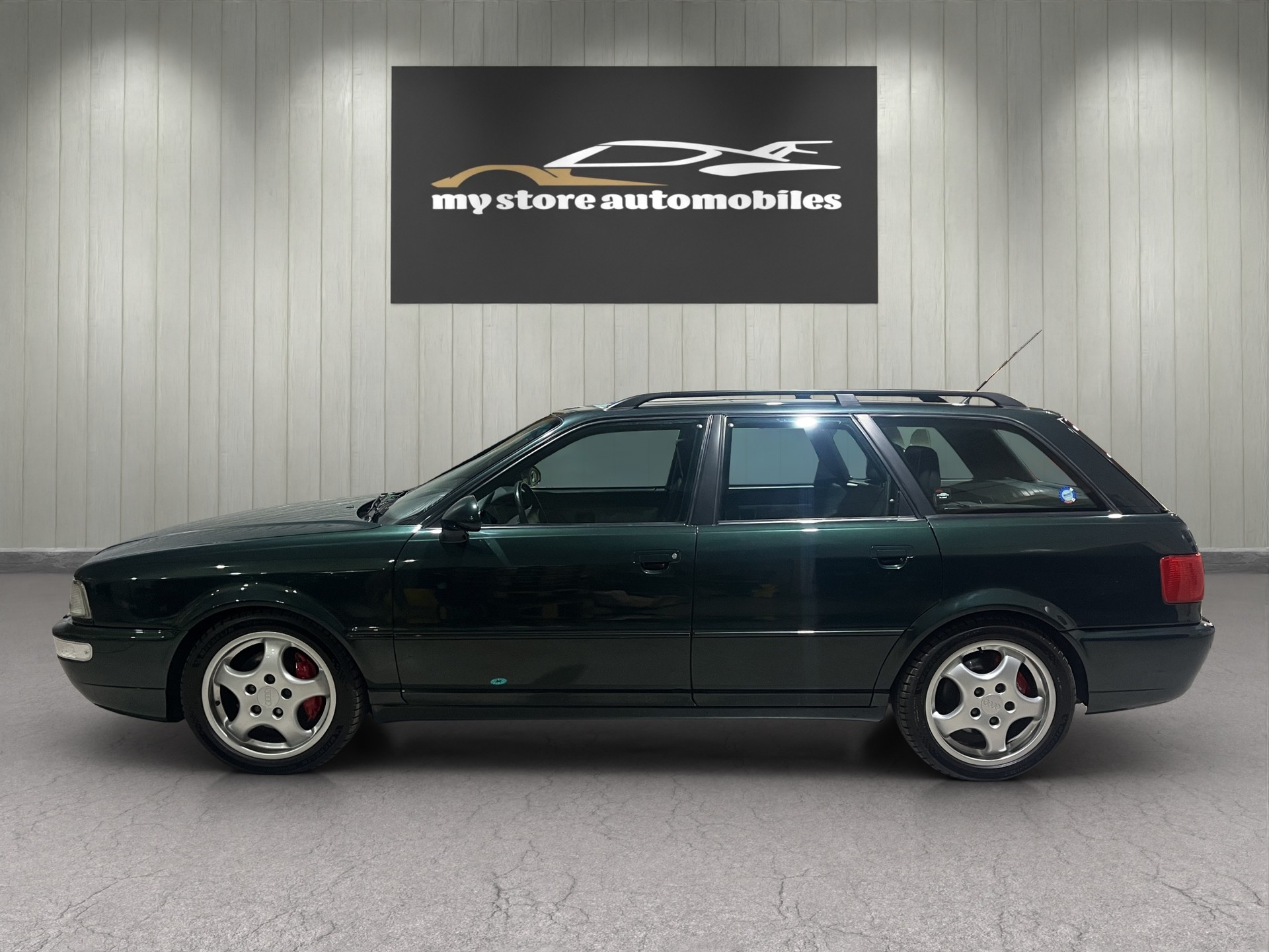 AUDI 80 Avant RS2-image-4