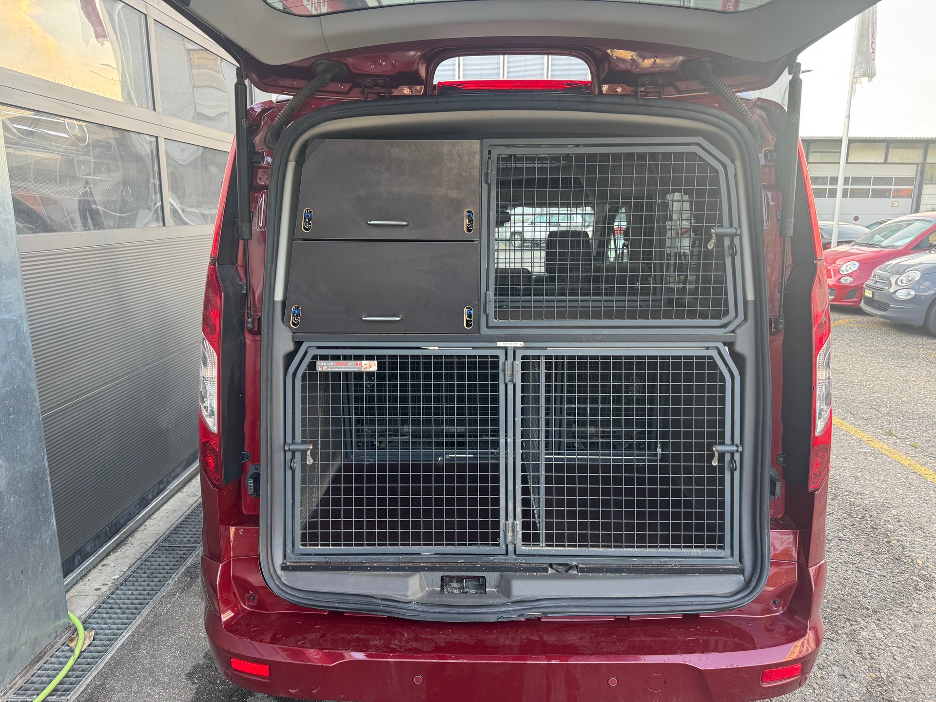 FORD Tourneo Connect 1.5 EcoBlue Trend Automat-image-13