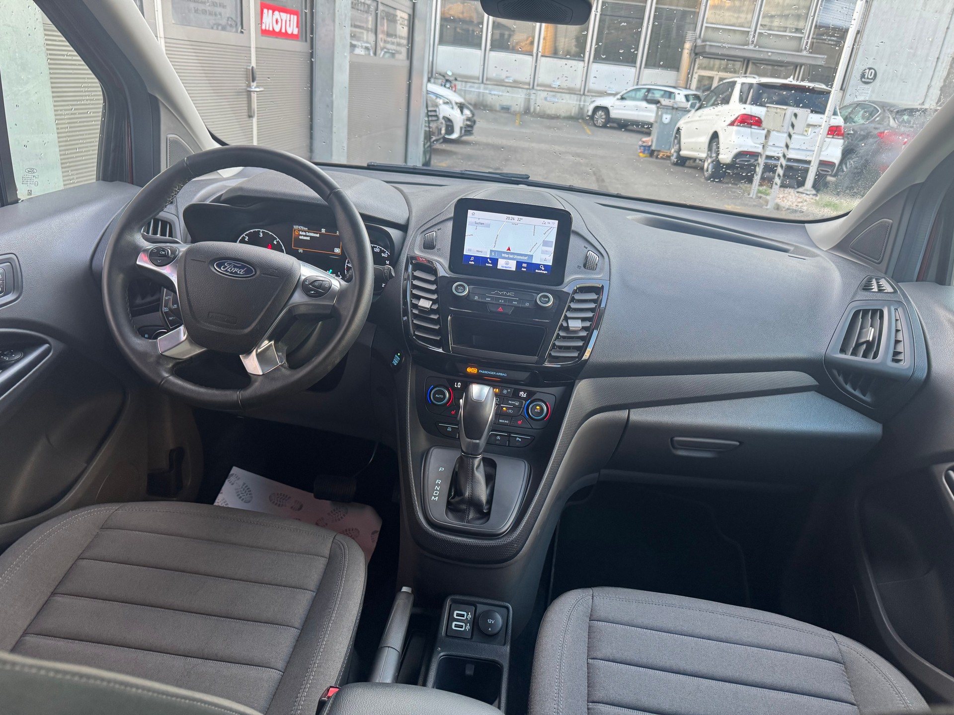 FORD Tourneo Connect 1.5 EcoBlue Trend Automat-image-8