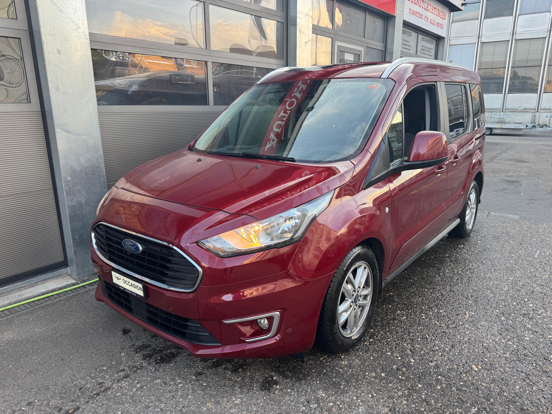 FORD Tourneo Connect 1.5 EcoBlue Trend Automat