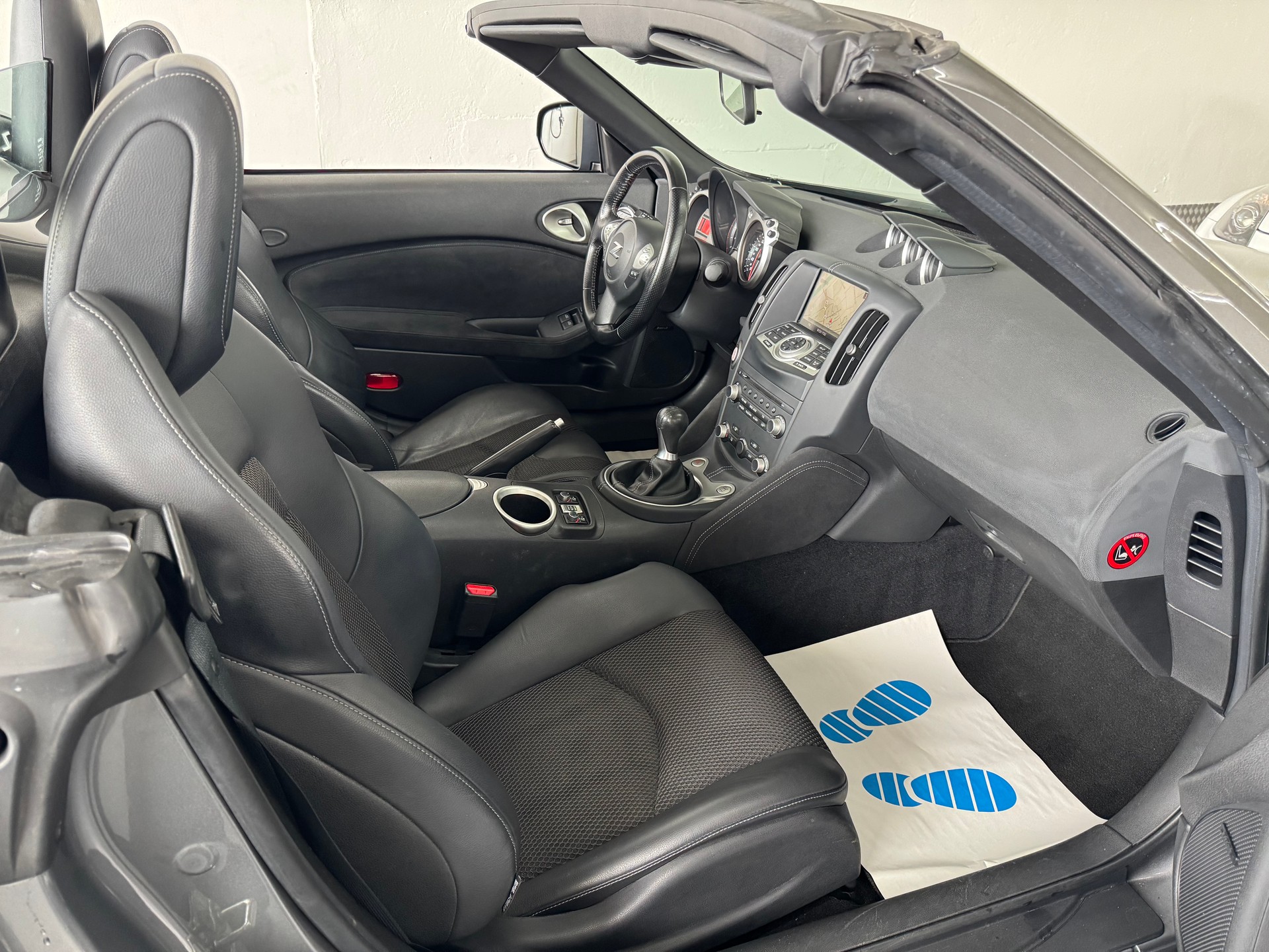 NISSAN 370 Z Roadster Pack-image-30