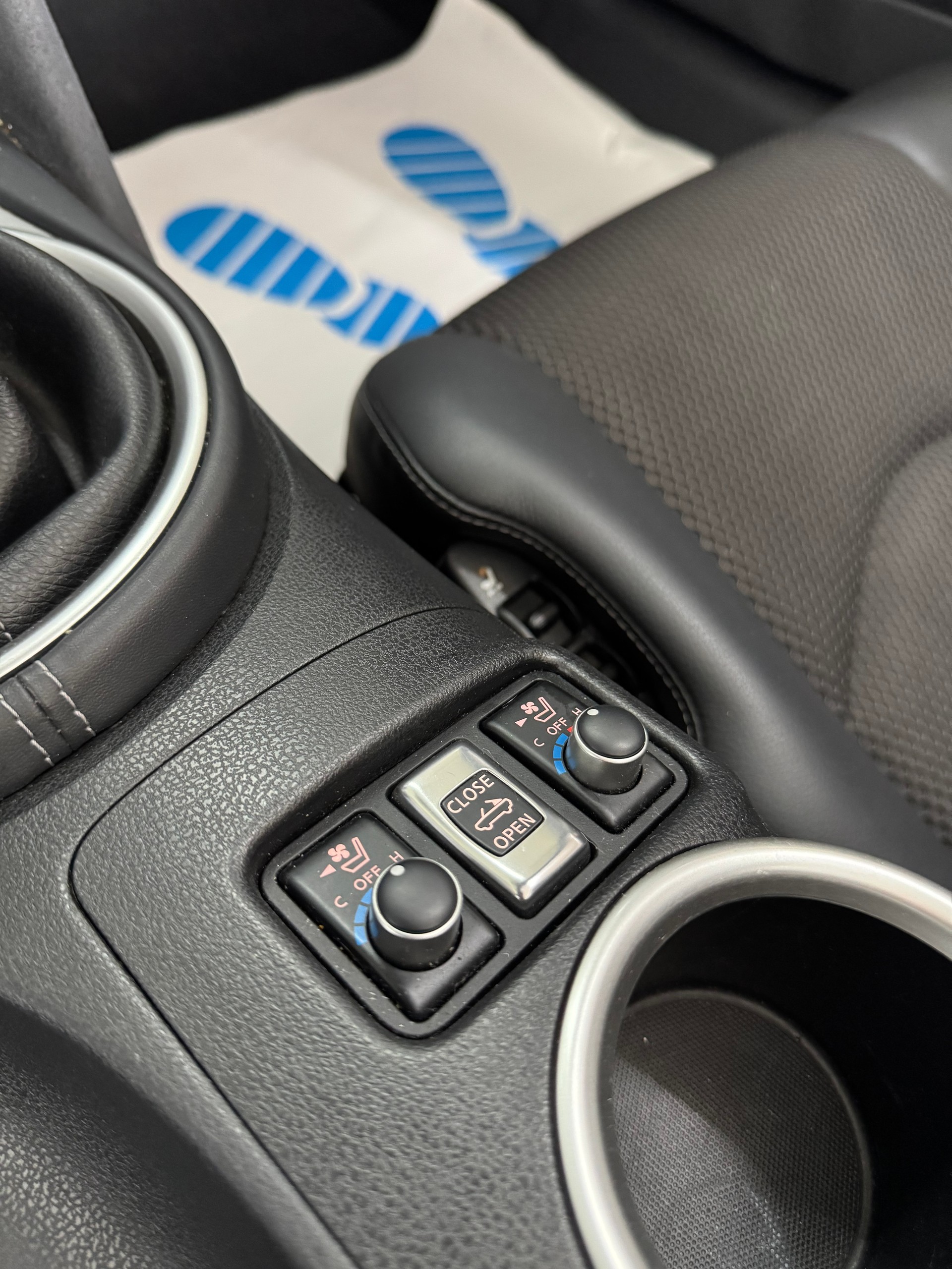 NISSAN 370 Z Roadster Pack-image-28