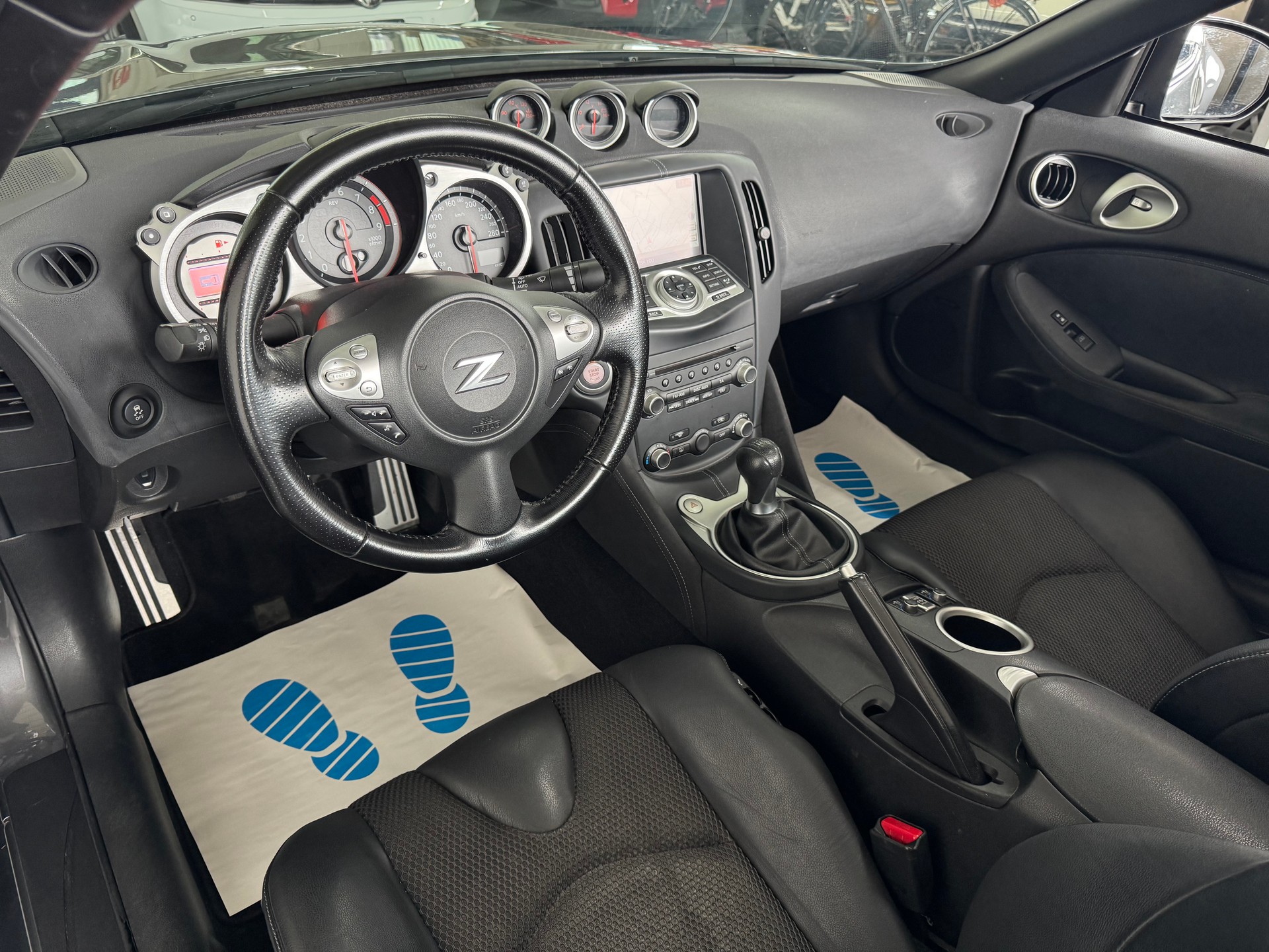 NISSAN 370 Z Roadster Pack-image-23