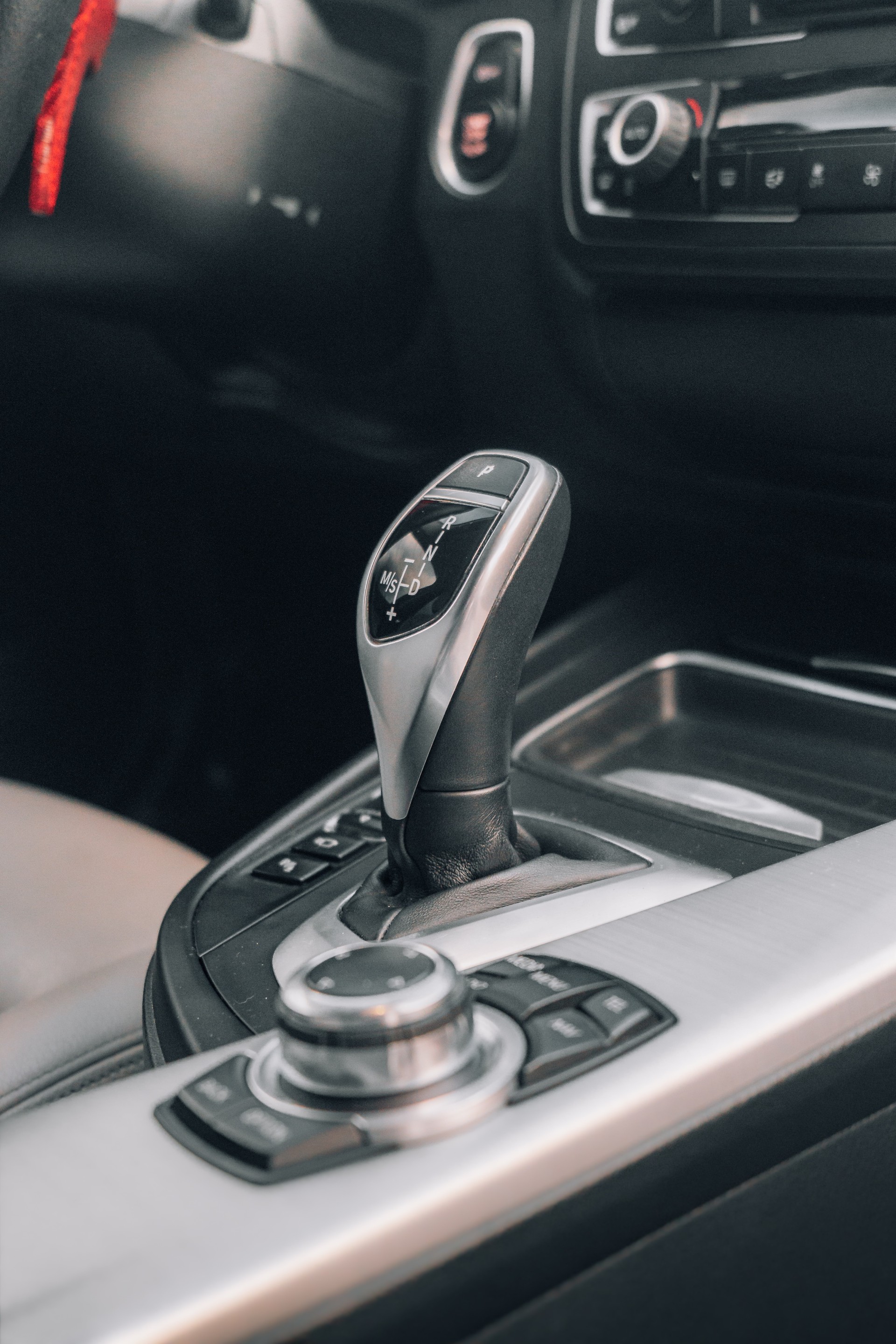 BMW 335i Top Ausstattung, Frisch ab MFK-image-16