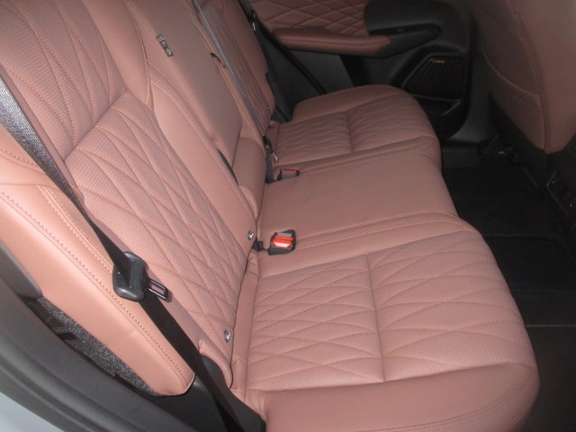 MITSUBISHI Outlander 2.4 PHEV Instyle+ 4WD Automatic-image-14