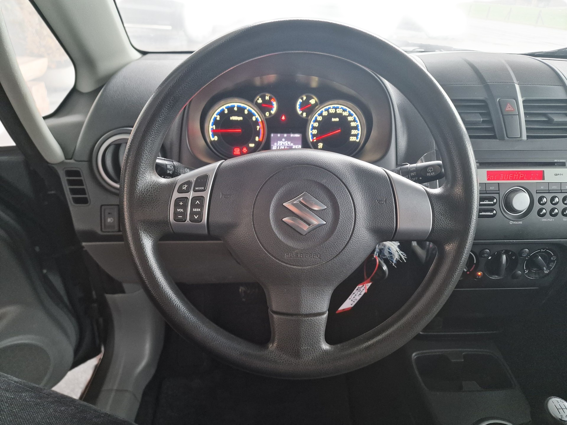 SUZUKI SX4 1.6 16V GL Top 4WD 12Mt Gara 8xRad MFK Neu-image-11