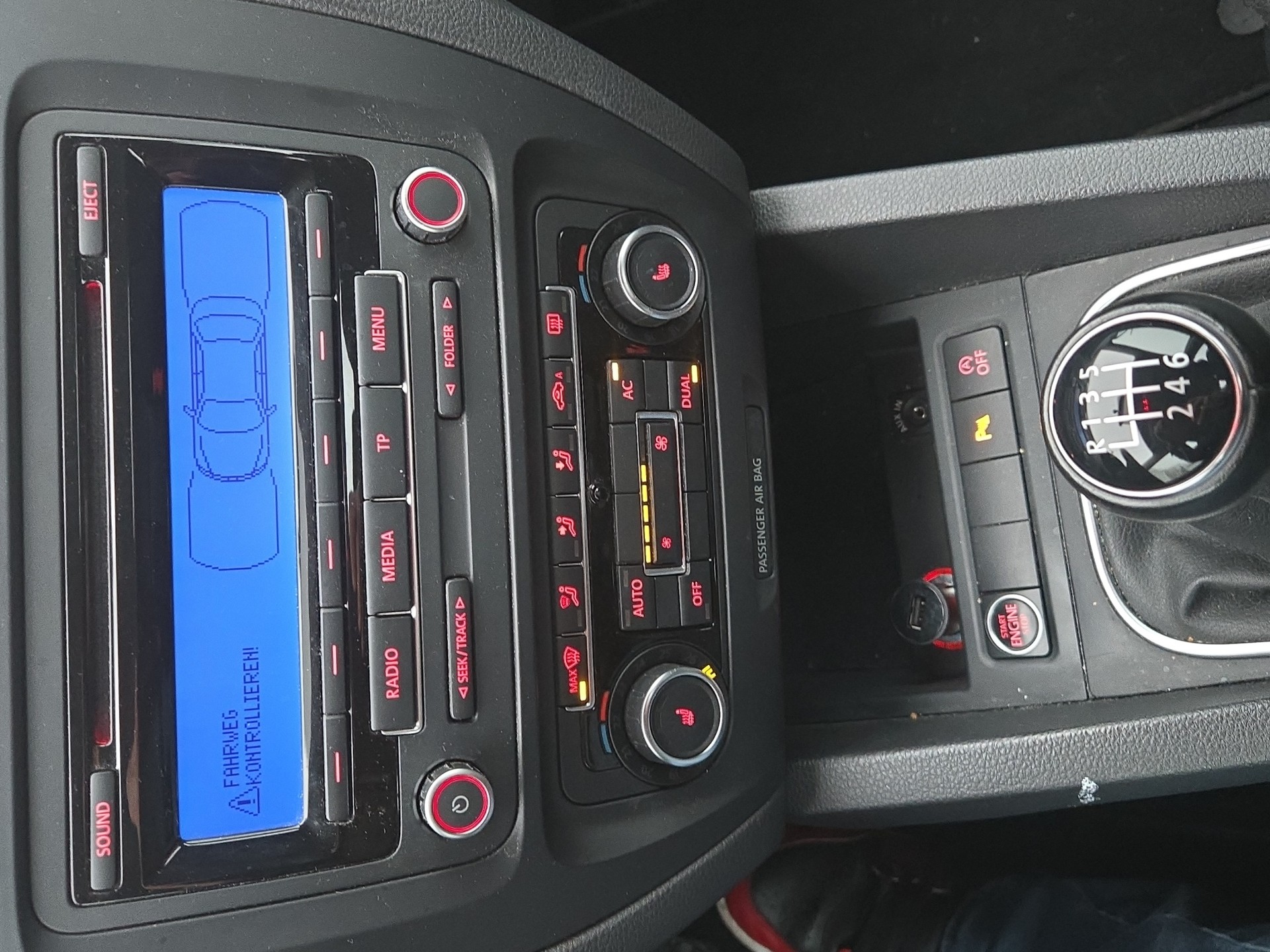 VW Jetta 1.2 TSI BlueMotion Technology Comfortline-showroom-element-3