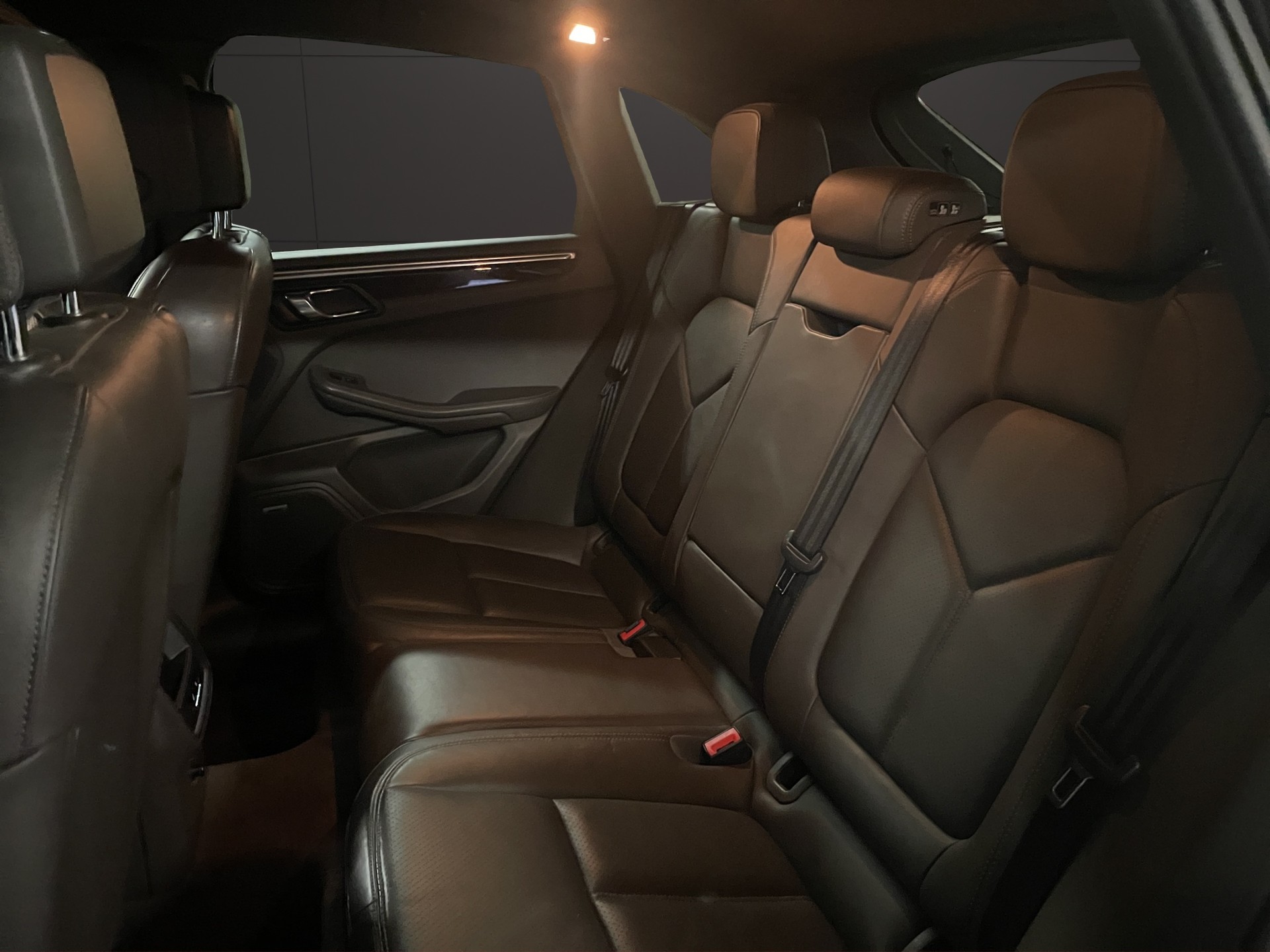 PORSCHE Macan Turbo PDK-image-11
