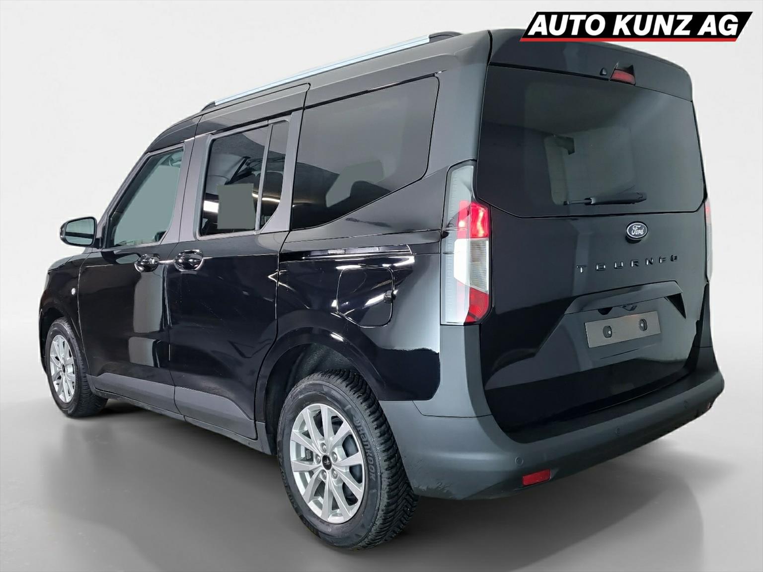 FORD TOURNEO COURIERier 1.0 EcoBoost Titanium Automat-showroom-element-1