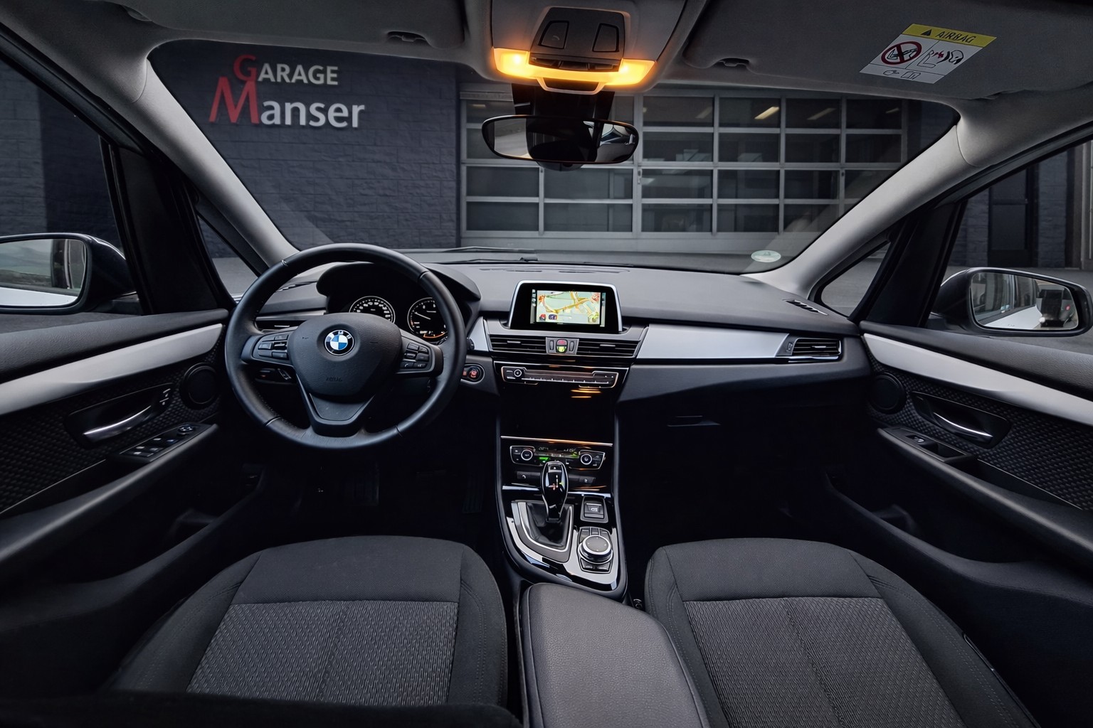 BMW 216d Gran Tourer-image-8