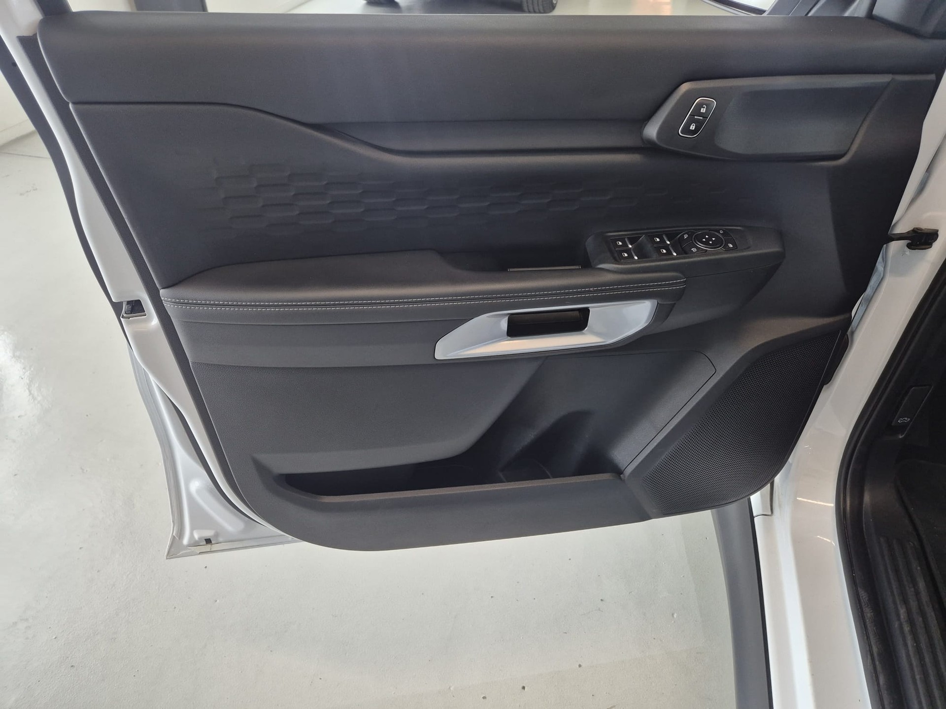FORD Ranger MS-RT 3.0 4WD Automat-image-15