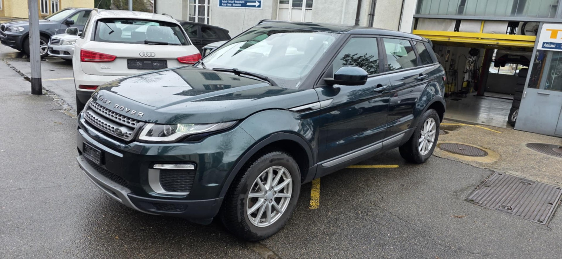 LAND ROVER Range Rover Evoque 2.0 TD4 SE Dynamic AT9-showroom-element-1