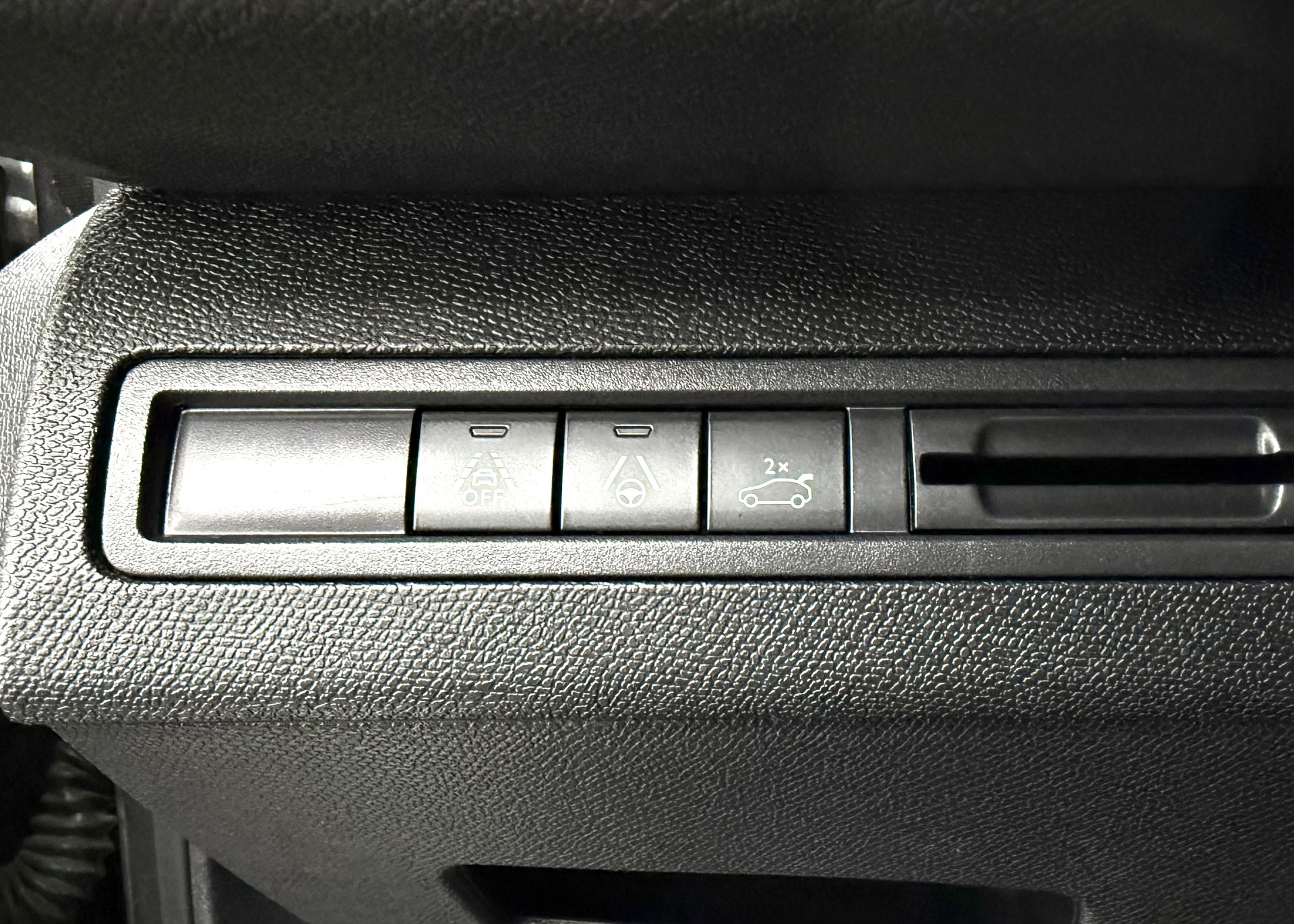 PEUGEOT 5008 1.2 Pure Tech GT EAT8 7-Plätzer-image-9
