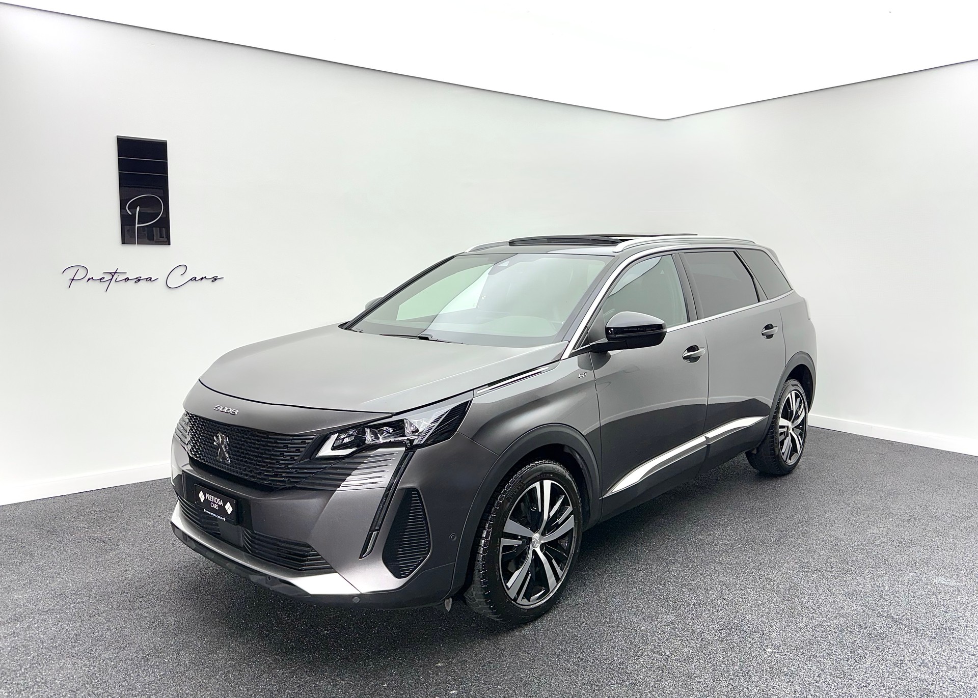 PEUGEOT 5008 1.2 Pure Tech GT EAT8 7-Plätzer-showroom-element-1