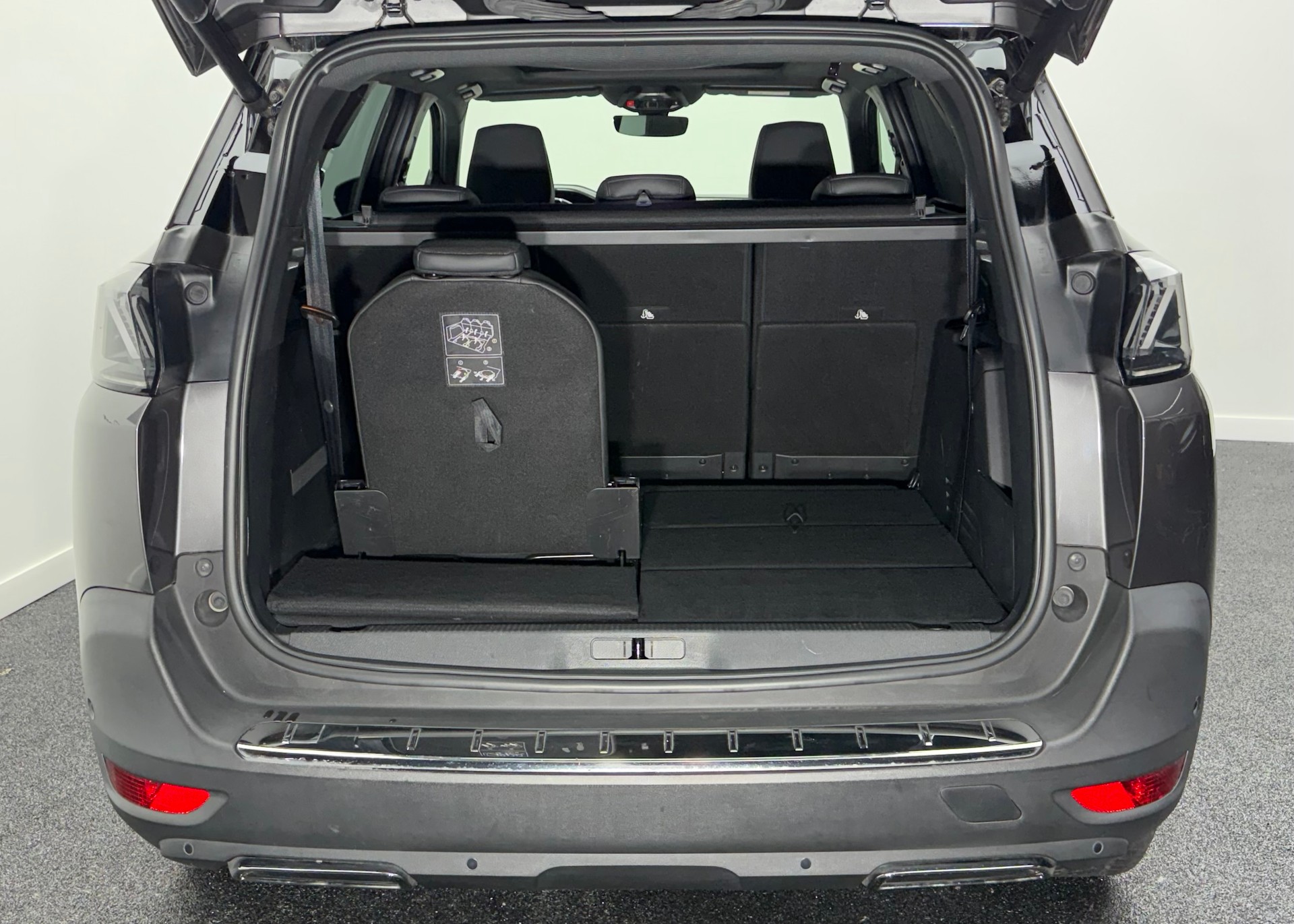 PEUGEOT 5008 1.2 Pure Tech GT EAT8 7-Plätzer-image-17