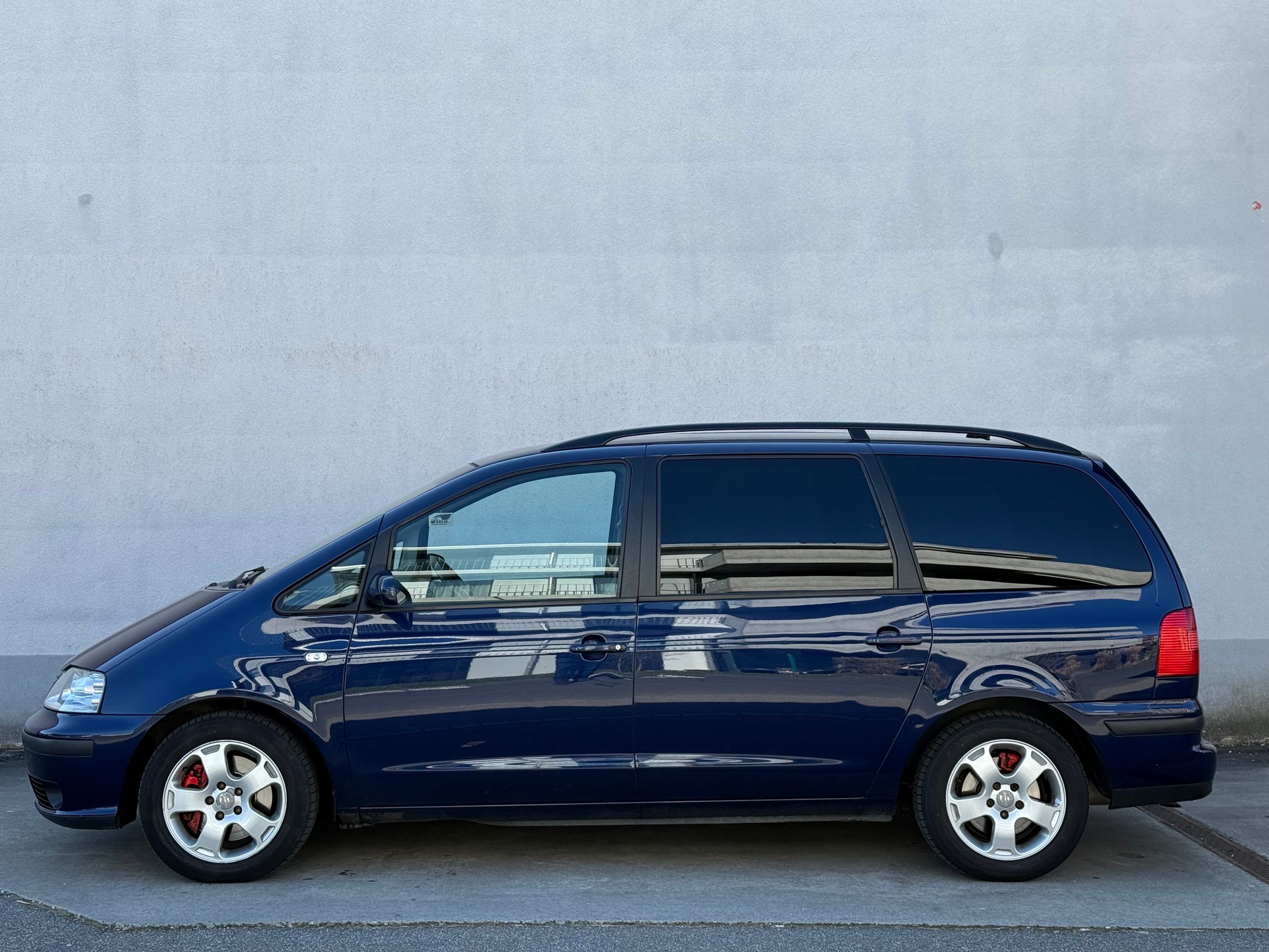SEAT Alhambra 2.8 VR6 Sport-showroom-element-1