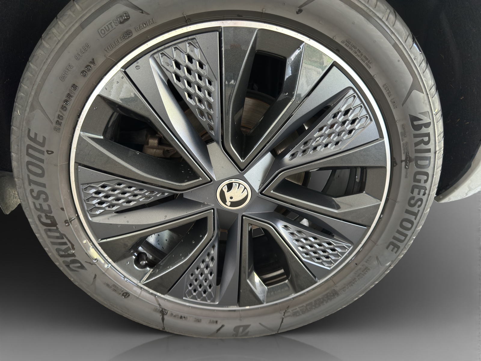 SKODA Karoq 2.0 TDI CR Sport Line 4x4 DSG-image-15