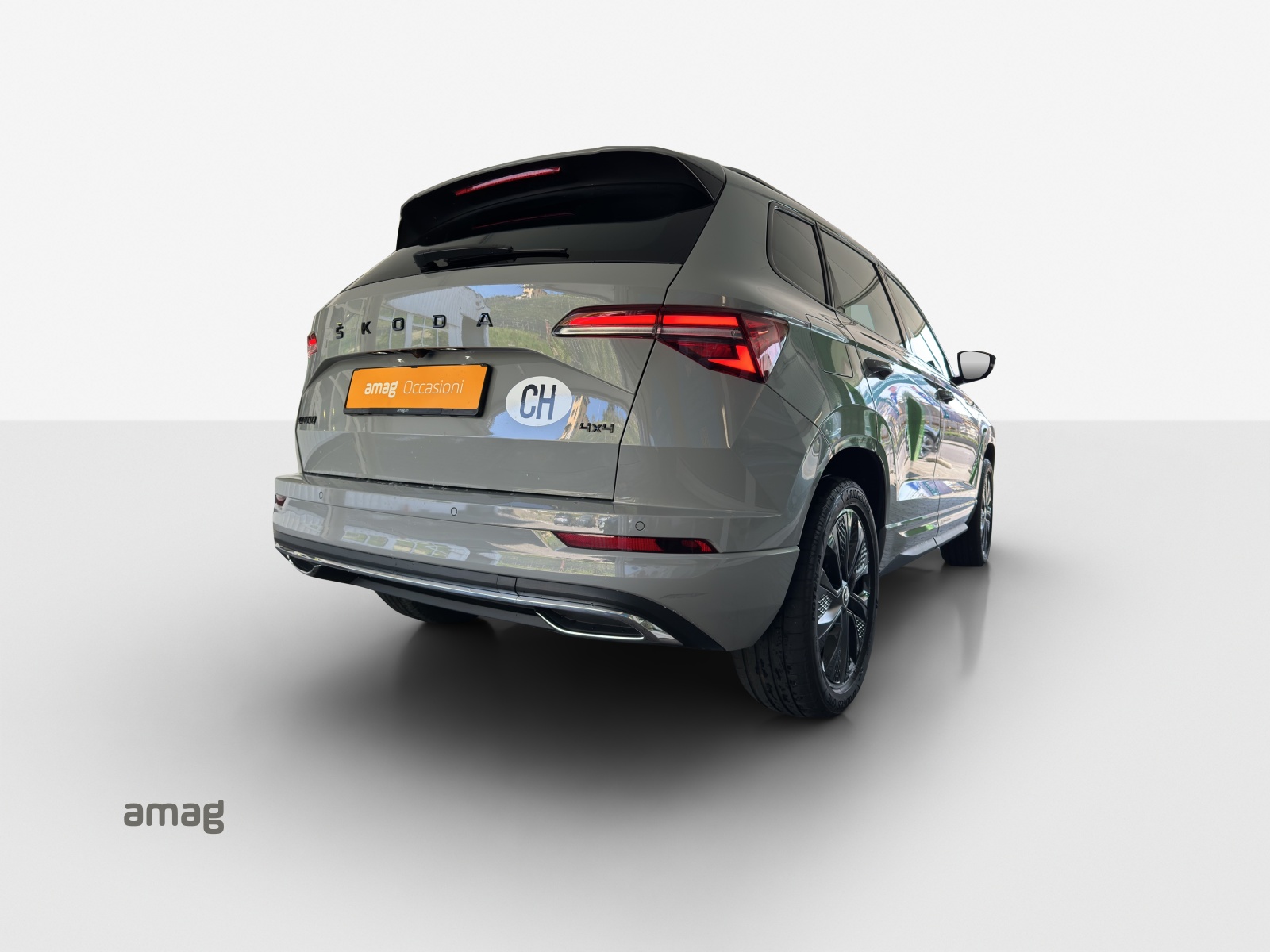 SKODA Karoq 2.0 TDI CR Sport Line 4x4 DSG-image-4