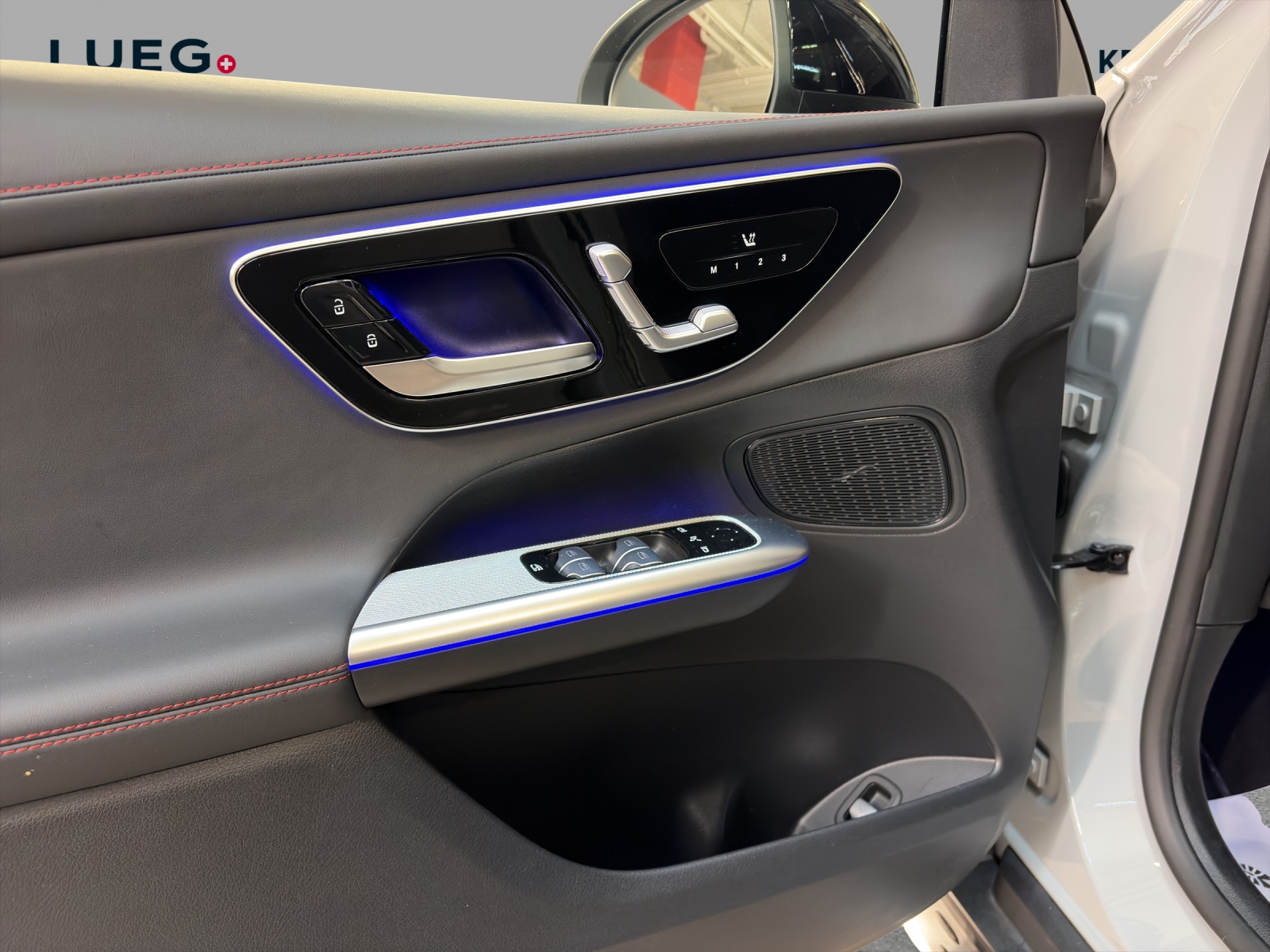 MERCEDES-BENZ GLC 43 4M - AMG / 360 Grad Kamera / Digital Light / 20 Zoll Räder-image-12