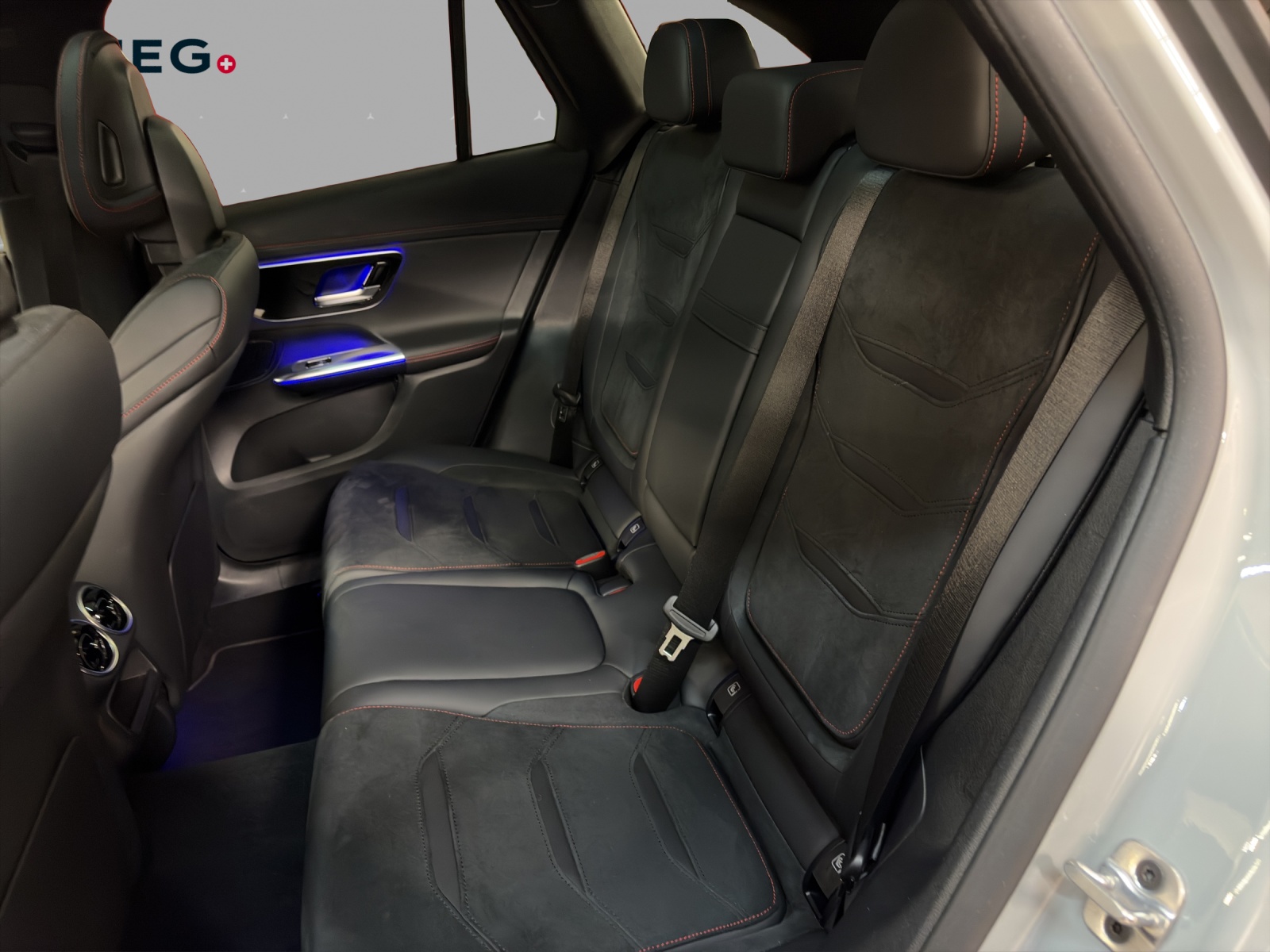MERCEDES-BENZ GLC 43 4M - AMG / 360 Grad Kamera / Digital Light / 20 Zoll Räder-image-13
