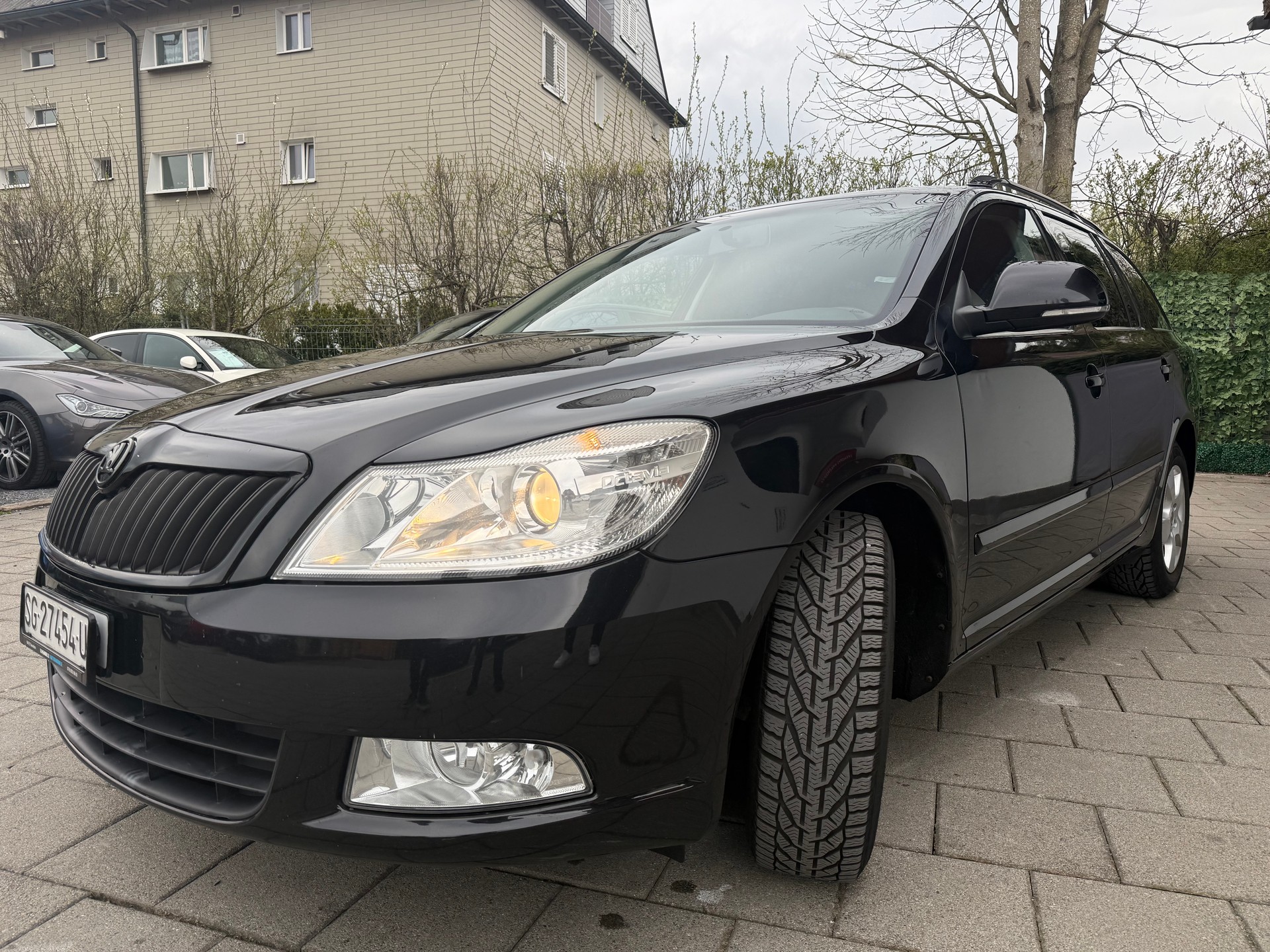 SKODA Octavia Combi 1.9 TDI Elegance-image-10