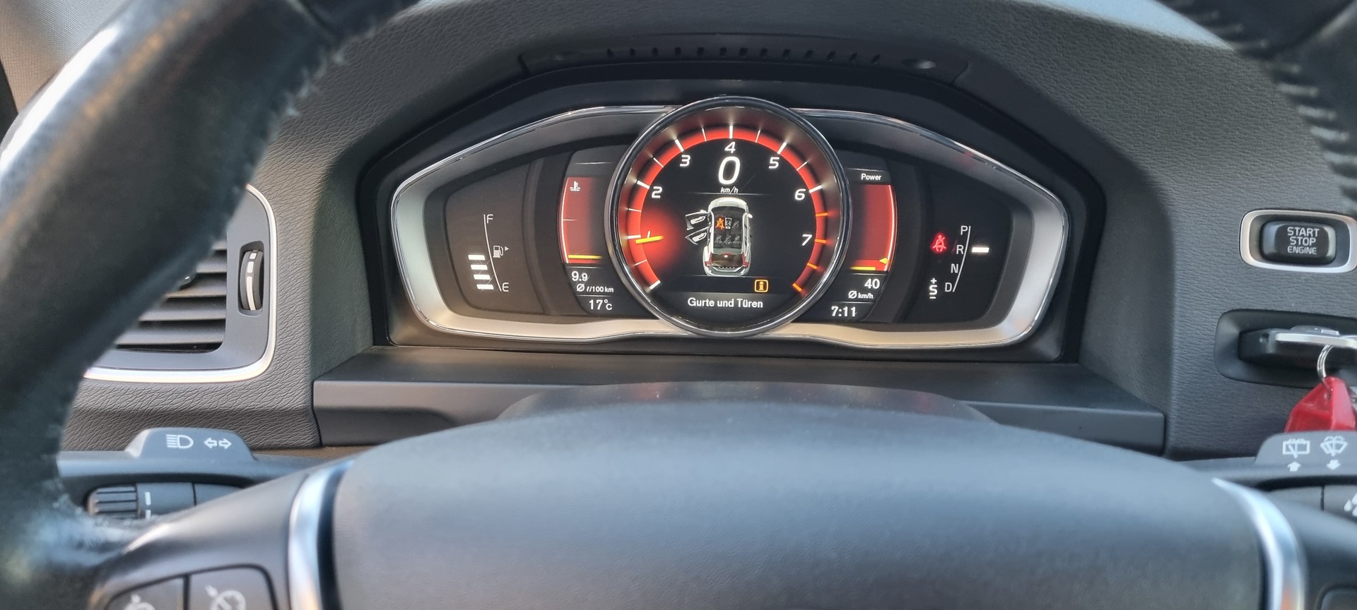 VOLVO V60 T6 AWD Executive Geartronic-image-10