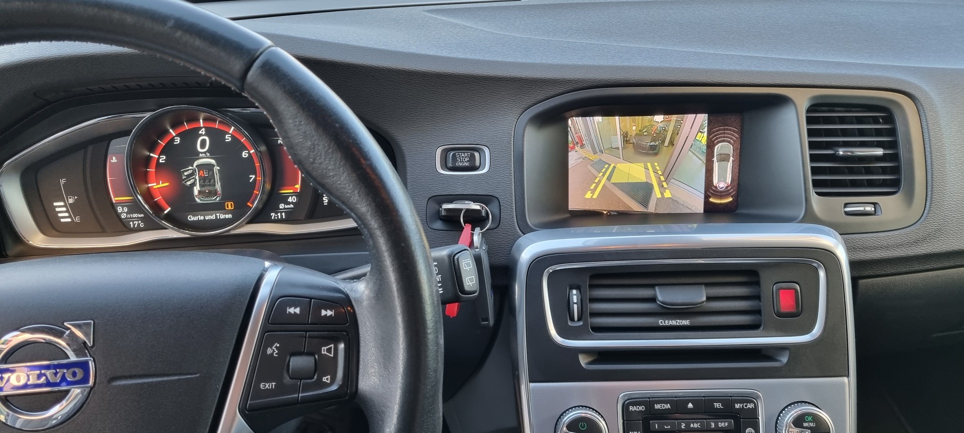 VOLVO V60 T6 AWD Executive Geartronic-image-9