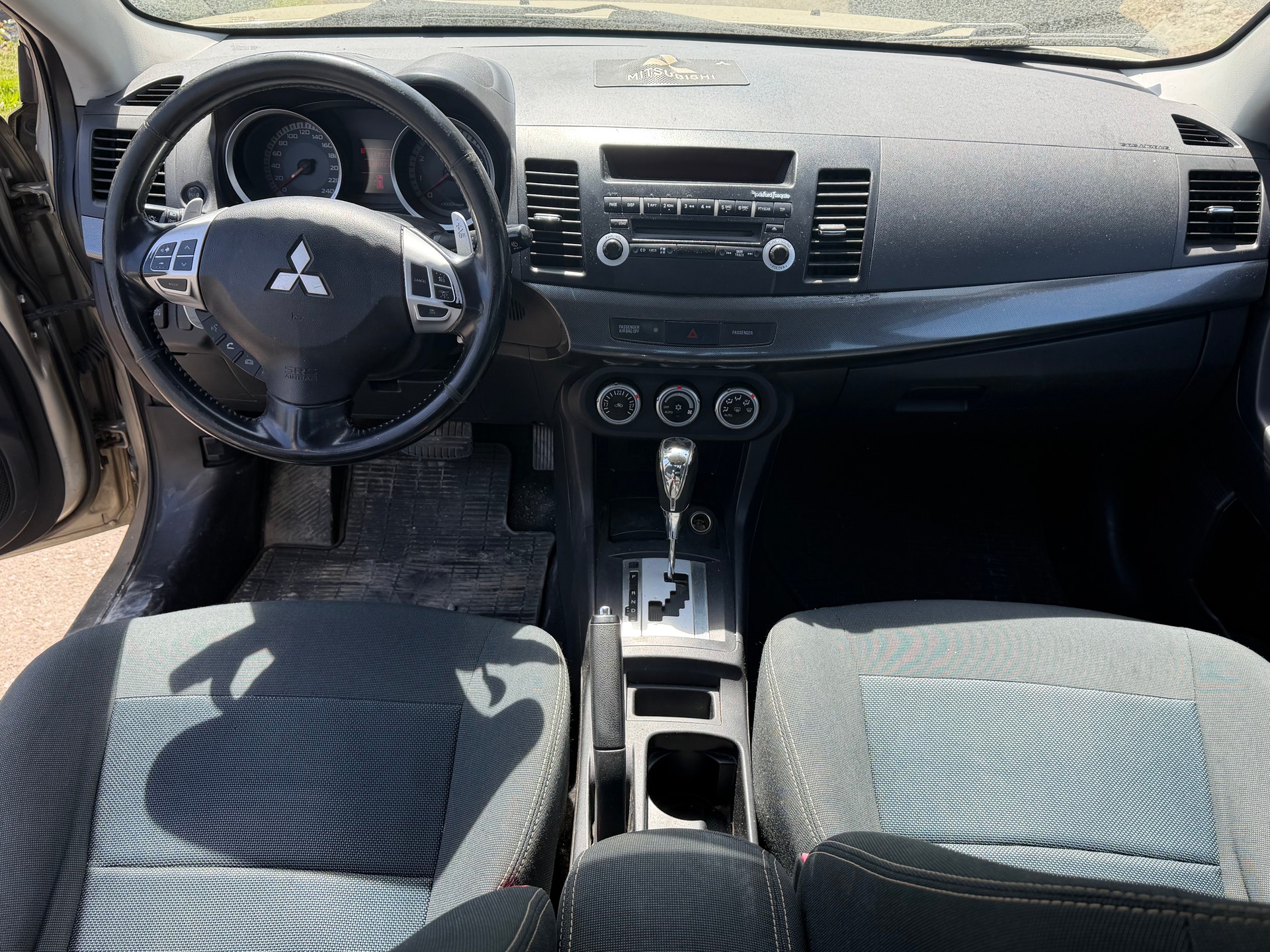 MITSUBISHI Lancer 1.8 Invite-image-11