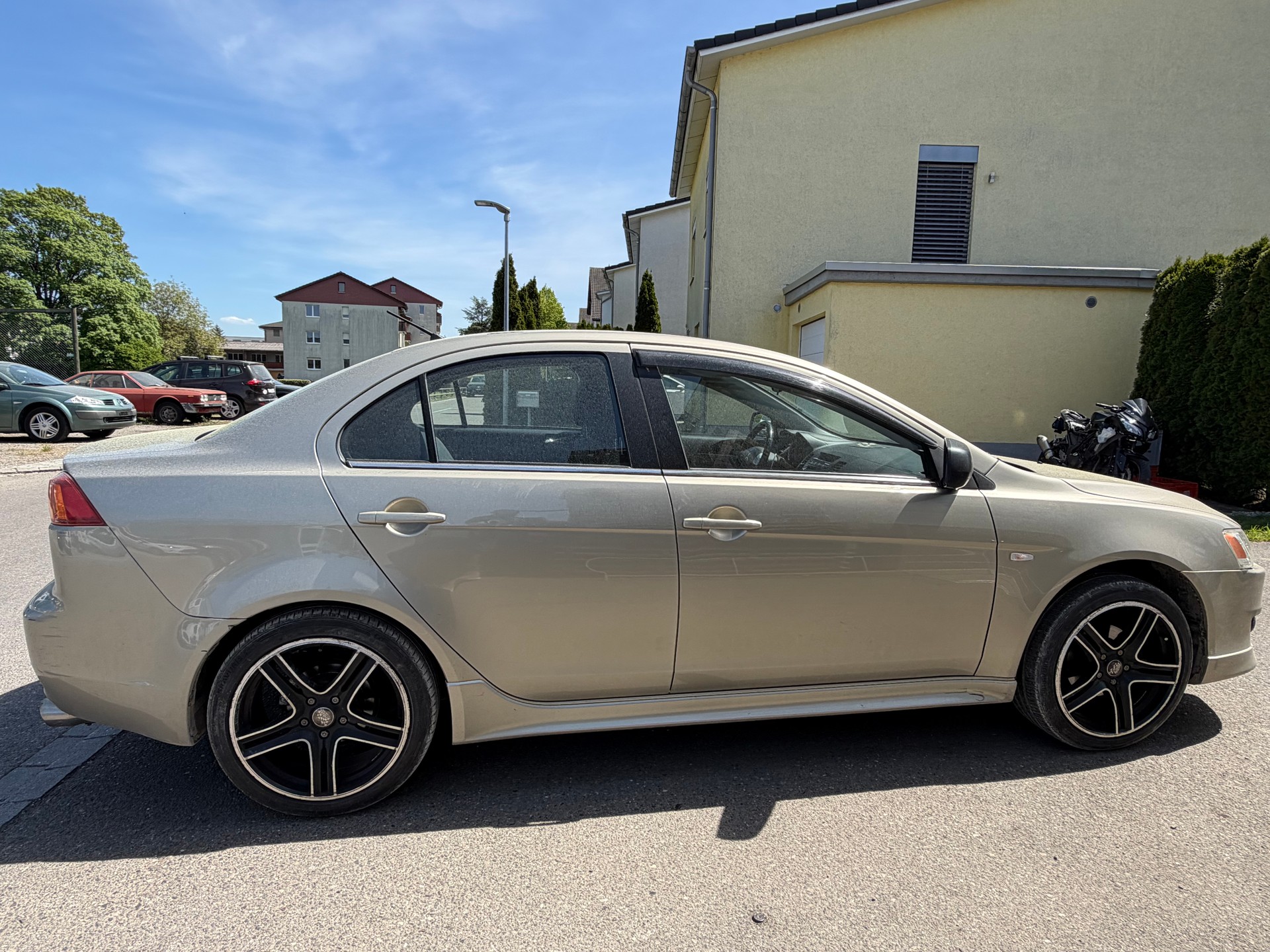 MITSUBISHI Lancer 1.8 Invite-image-1